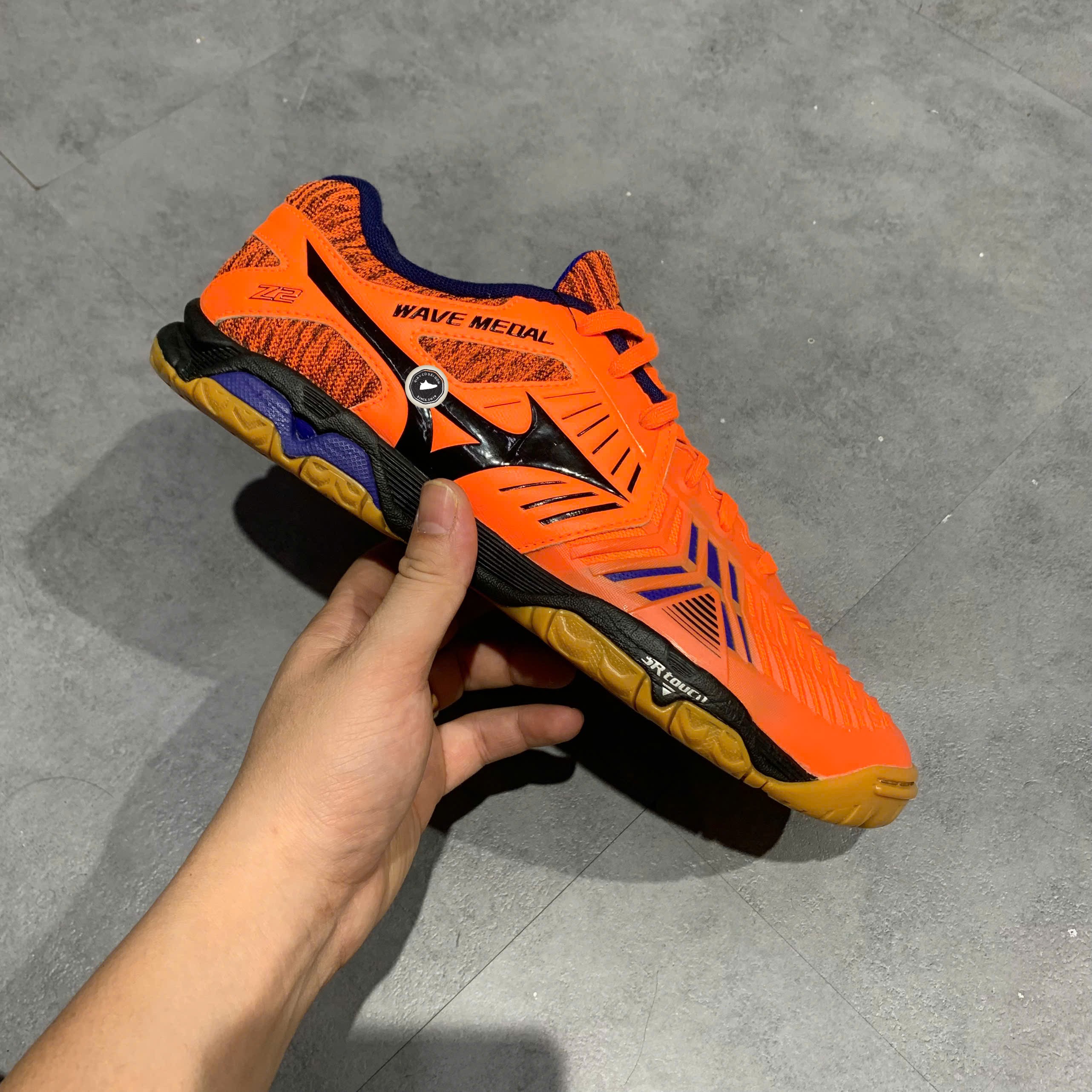 Mizuno Wave Medal Z2 Orange Black Blue - 81GA191054 - Size 40 - GIÀY 2HAND CHÍNH HÃNG PVN25476