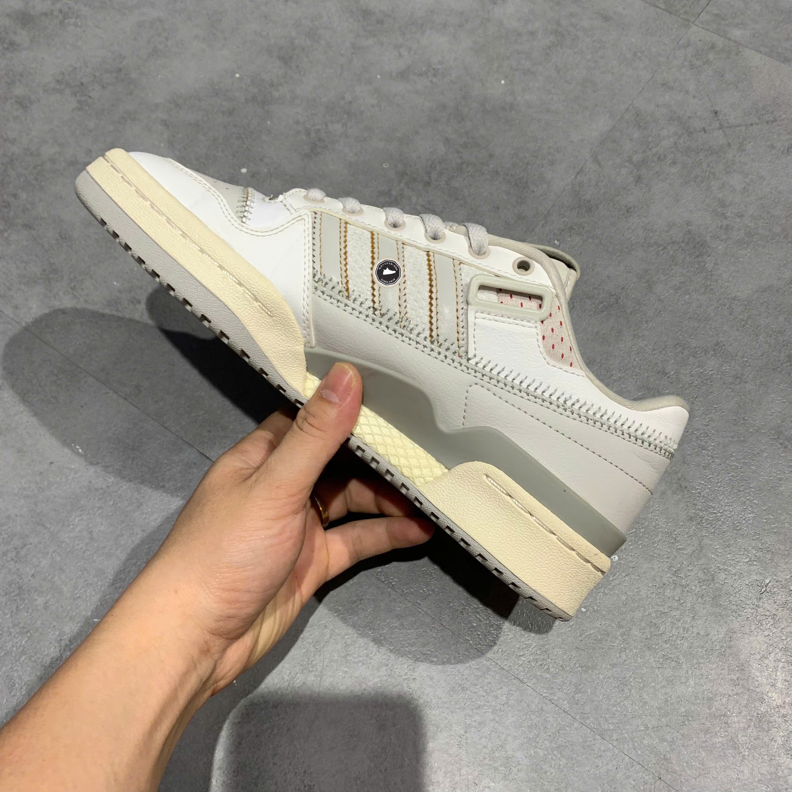 Adidas Forum Low White Gold Metallic - GY2532 - Size 41 1/3 - GIÀY 2HAND CHÍNH HÃNG PVN25466
