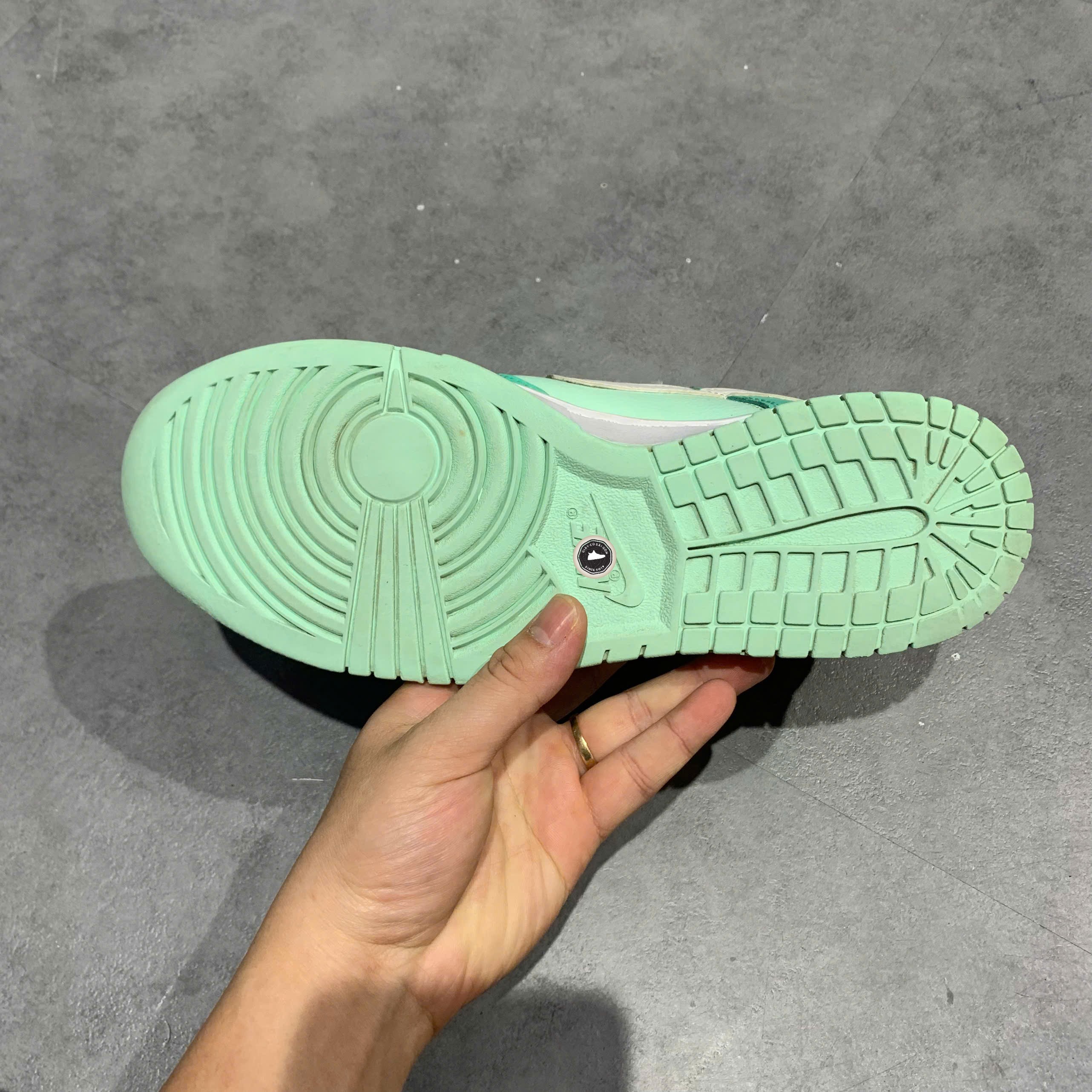 Nike Dunk Low Mint Foam Light Menta - DJ6188-301 - Size 41 - GIÀY 2HAND CHÍNH HÃNG PVN25425