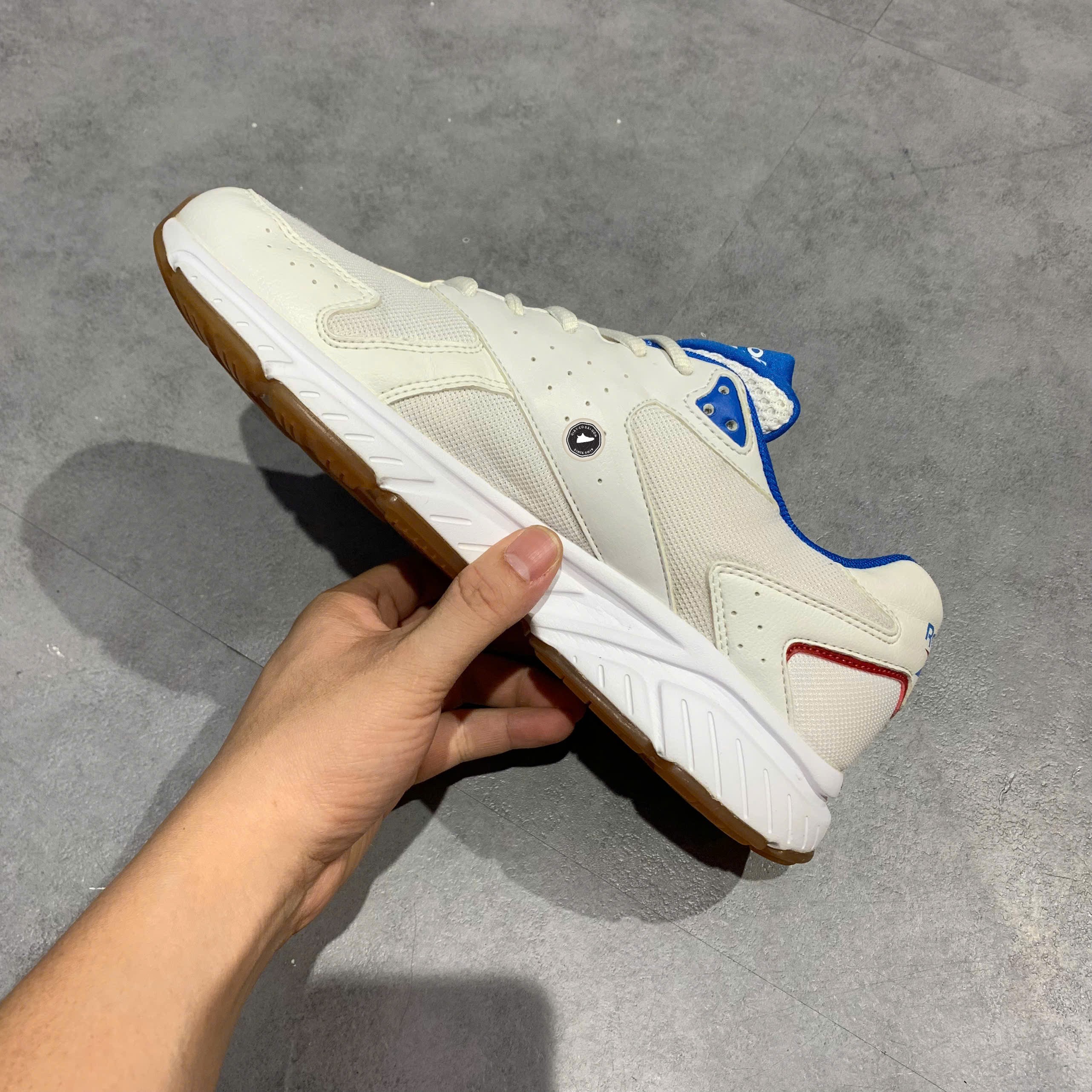 Reebok Royal Turbo Impulse White Primal Red Humble Blue - EG9407 - Size 41 - GIÀY 2HAND CHÍNH HÃNG PVN25489