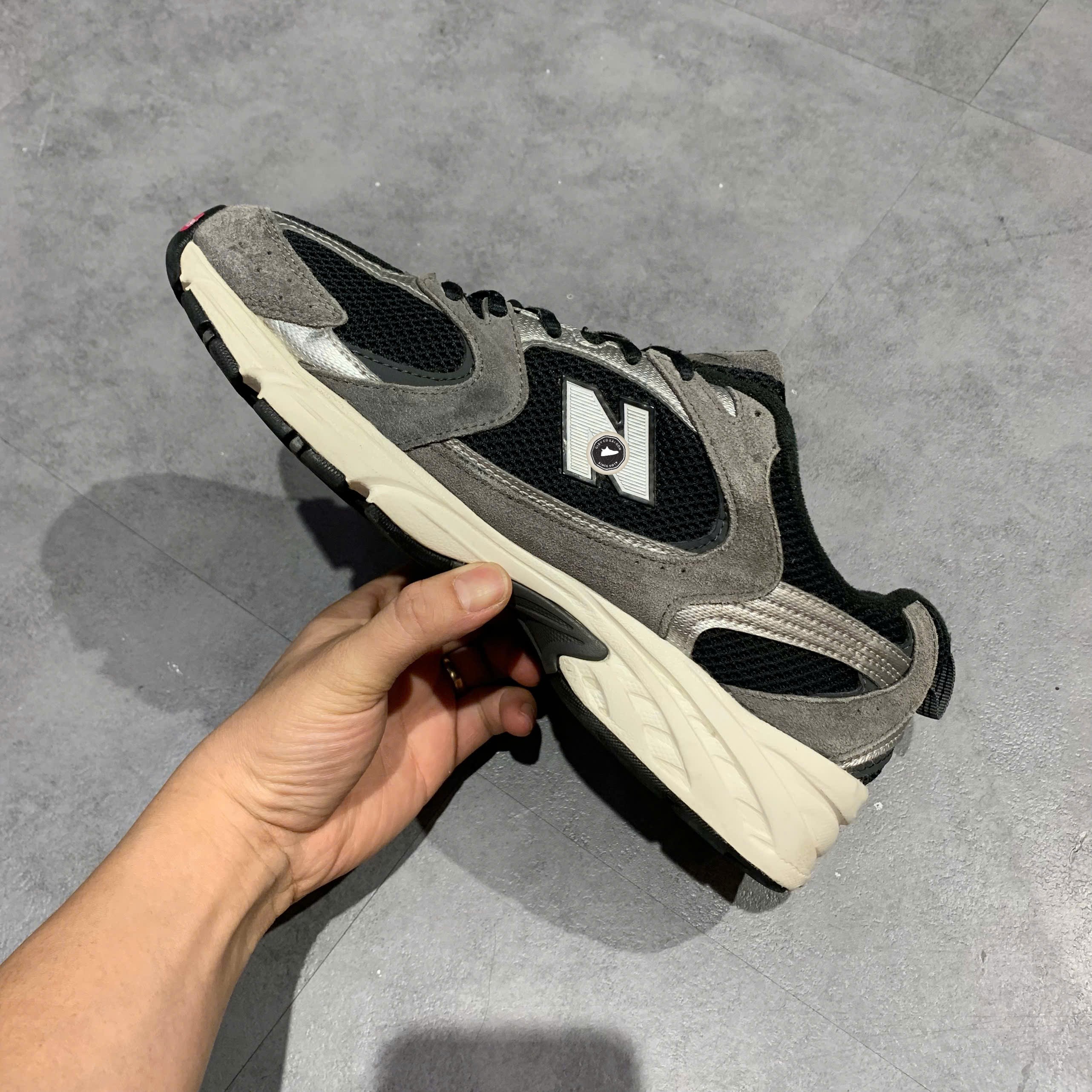 New Balance 530 Black Silver - MR530BG - Size 42.5 - GIÀY 2HAND CHÍNH HÃNG PVN25572