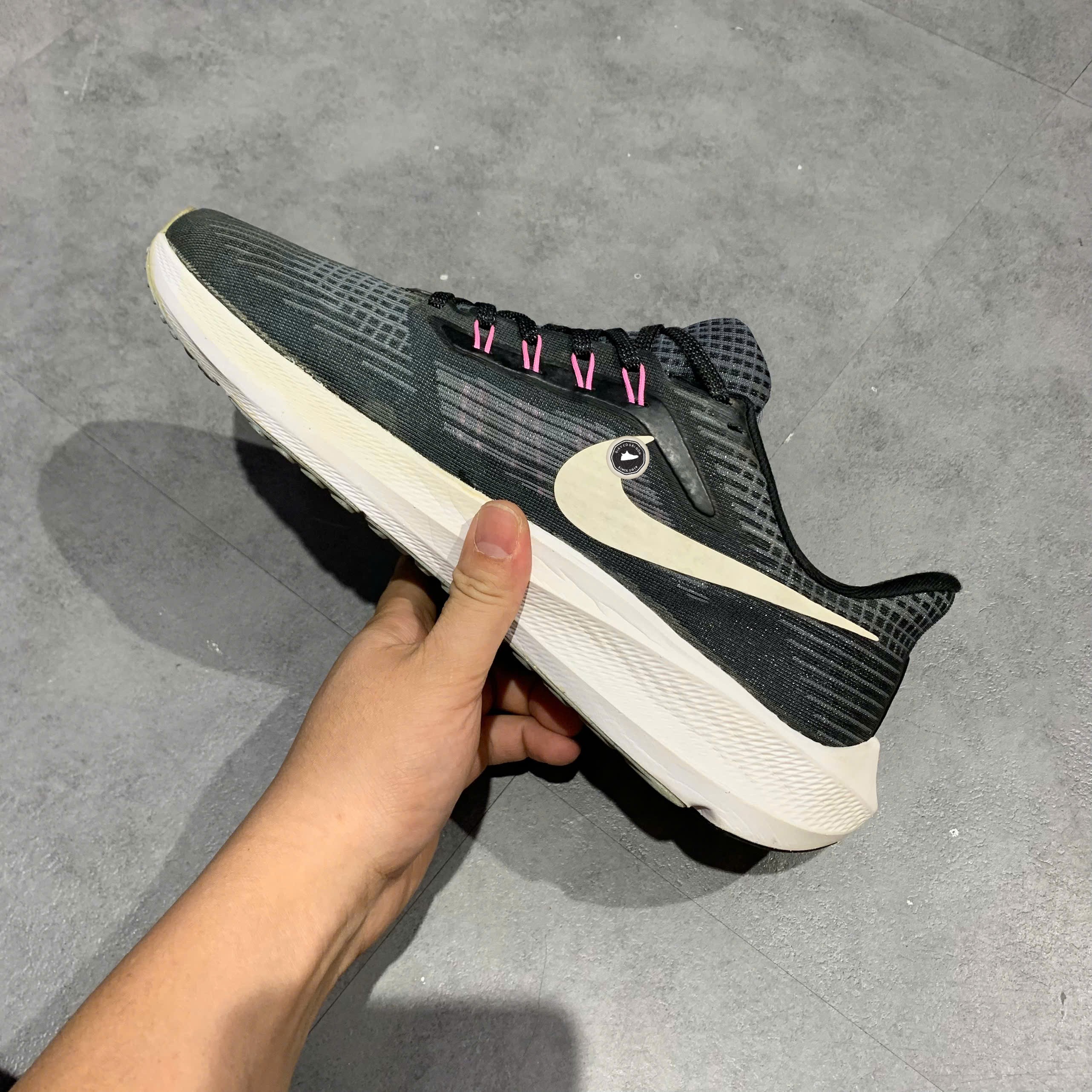 Nike Air Zoom Pegasus 39 Black White Dark Smoke Grey - DH4071-010 - Size 42.5 - GIÀY 2HAND CHÍNH HÃNG PVN25601