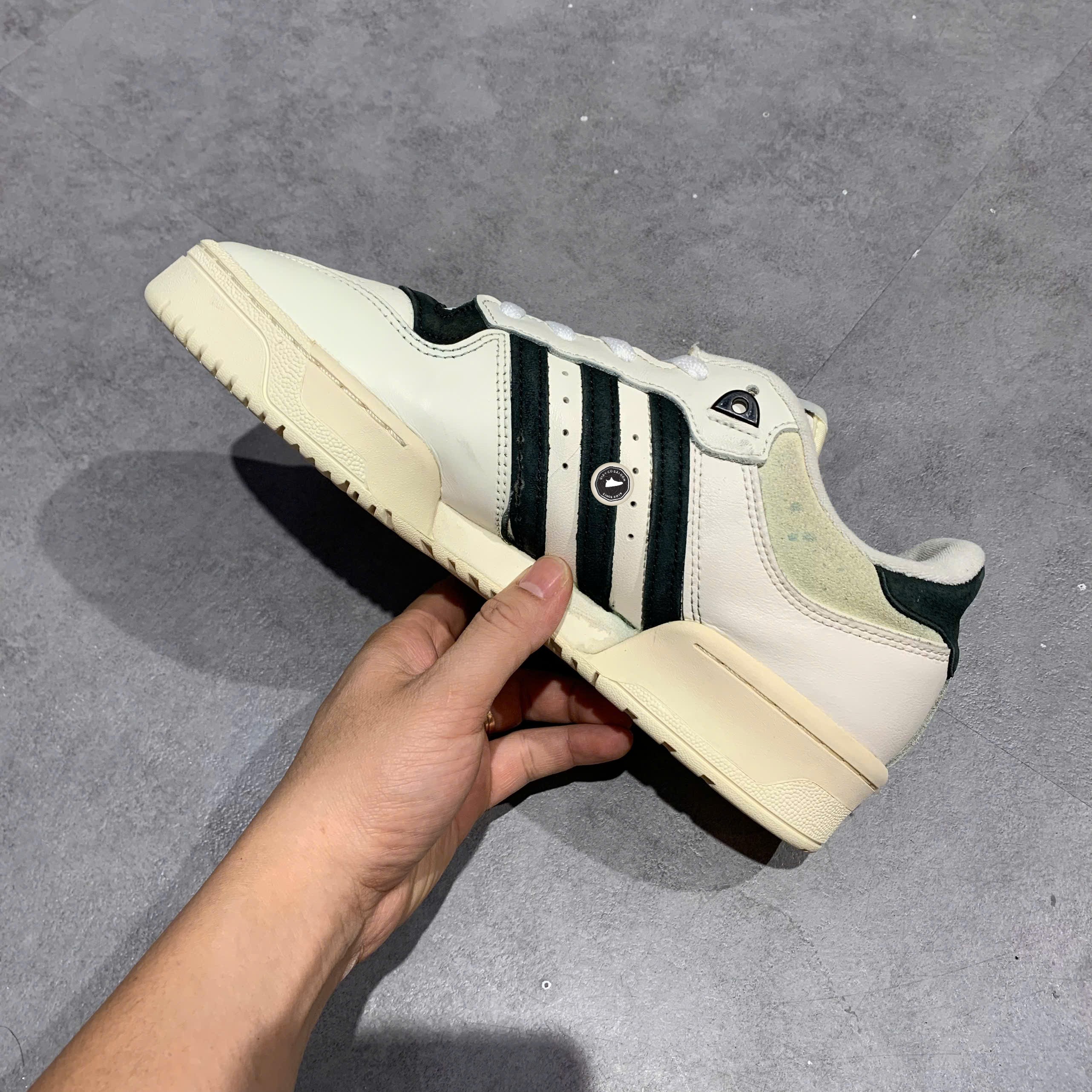 Adidas Rivalry Low 86 Cloud White Core Black - IF5181 - Size 42 2/3 - GIÀY 2HAND CHÍNH HÃNG PVN25547