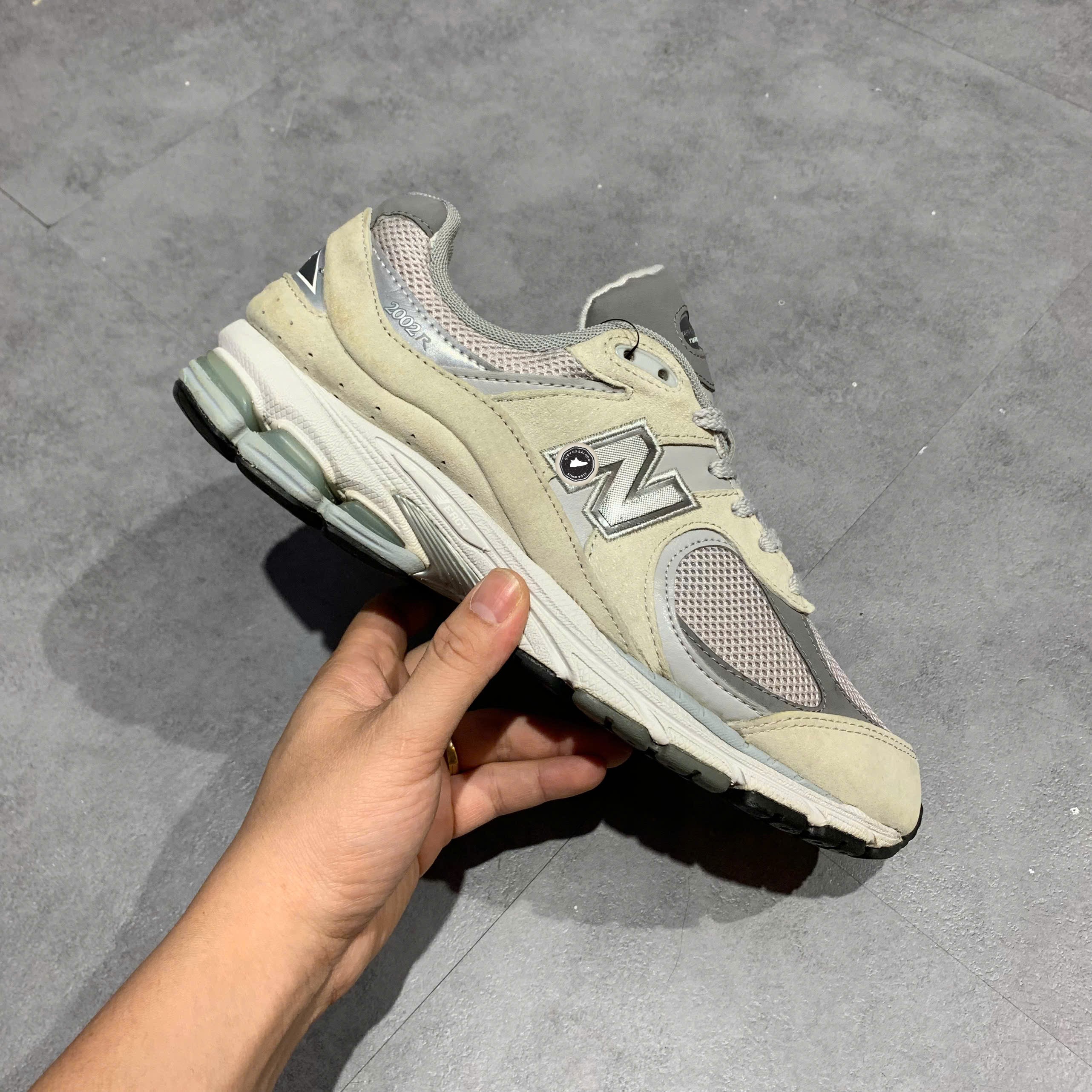 New Balance 2002R 'Atlas Grey' - ML2002R0 - Size 42 - GIÀY 2HAND CHÍNH HÃNG PVN25606