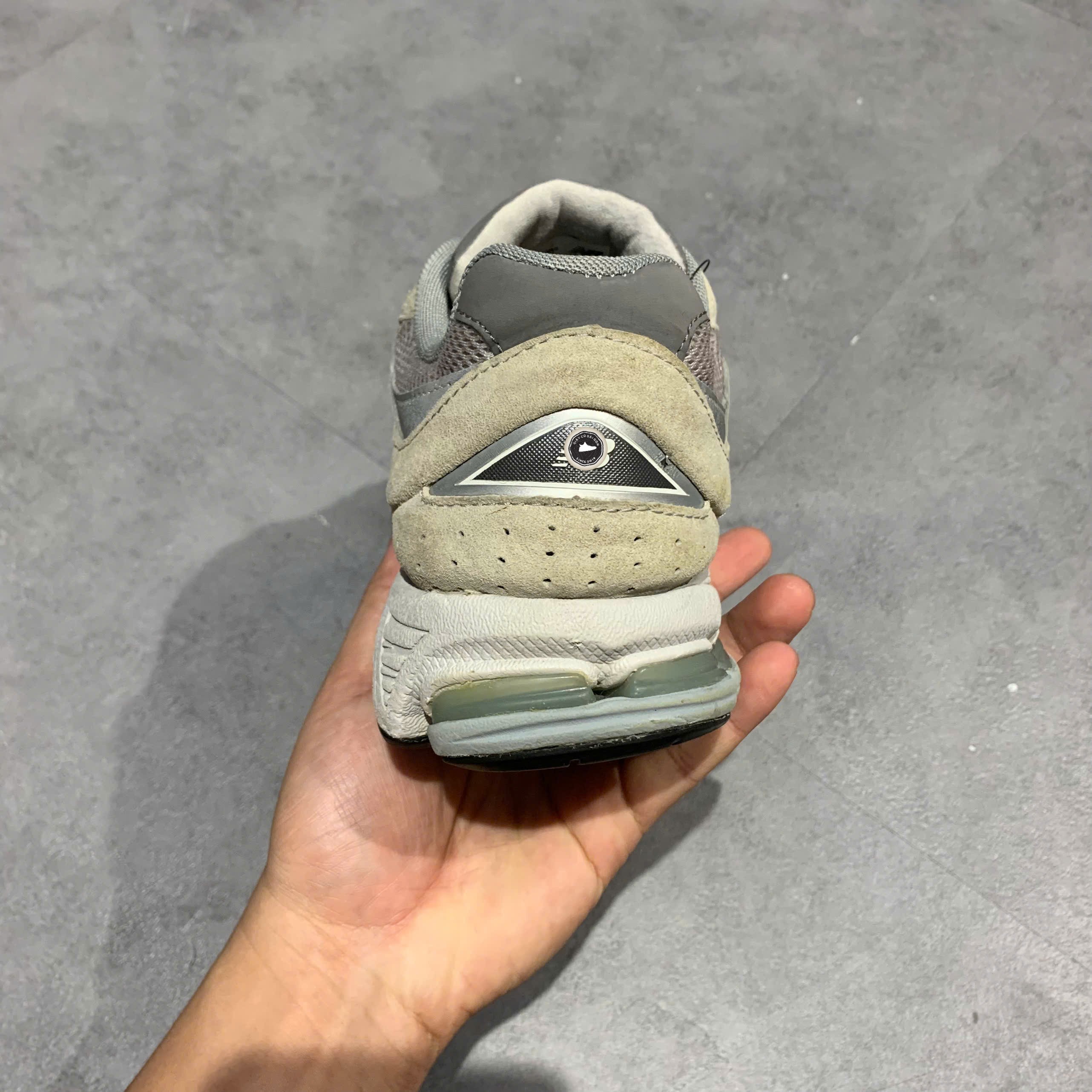 New Balance 2002R 'Atlas Grey' - ML2002R0 - Size 42 - GIÀY 2HAND CHÍNH HÃNG PVN25606