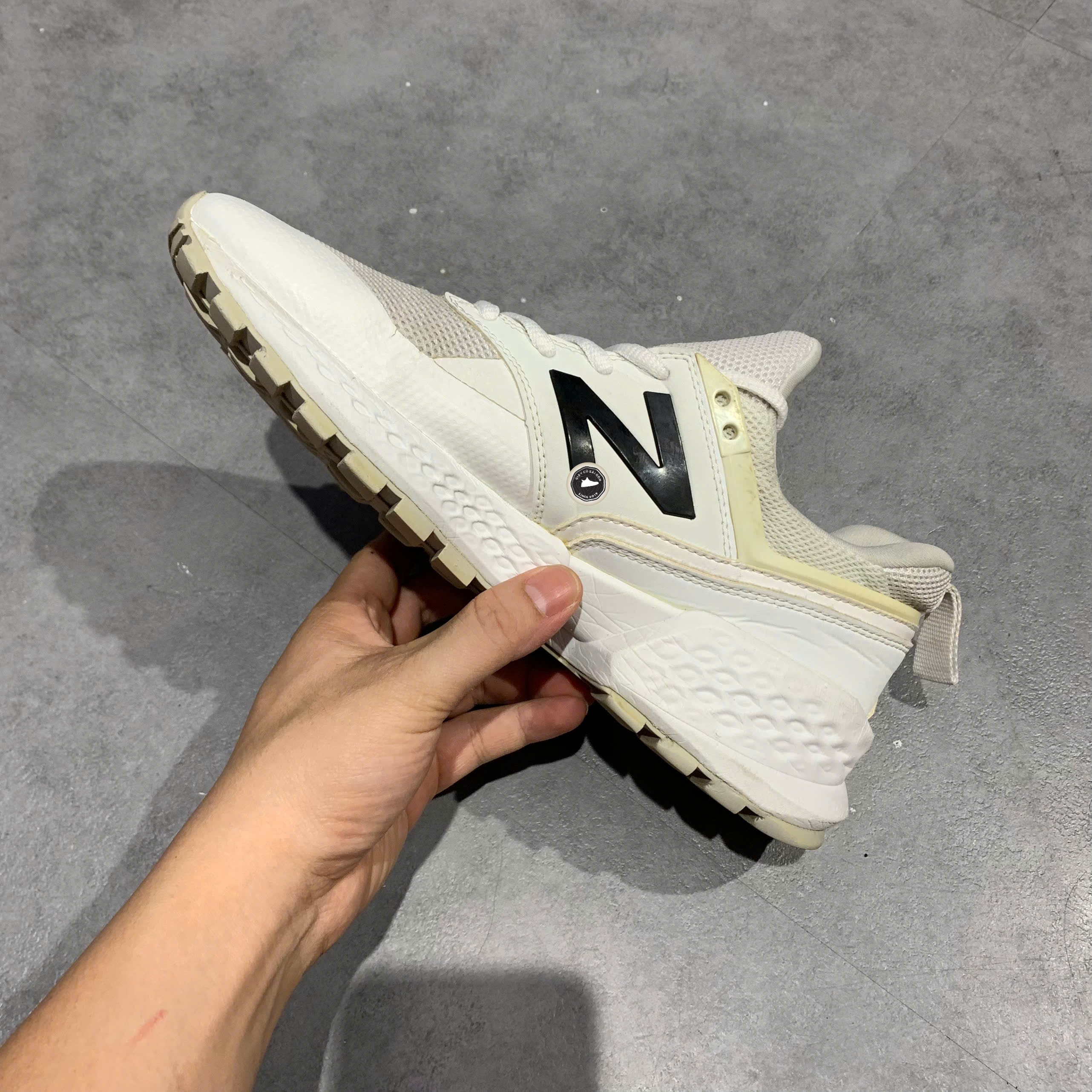New Balance 574 Sport v2 White Black - MS574KTG - Size 40 - GIÀY 2HAND CHÍNH HÃNG PVN26029
