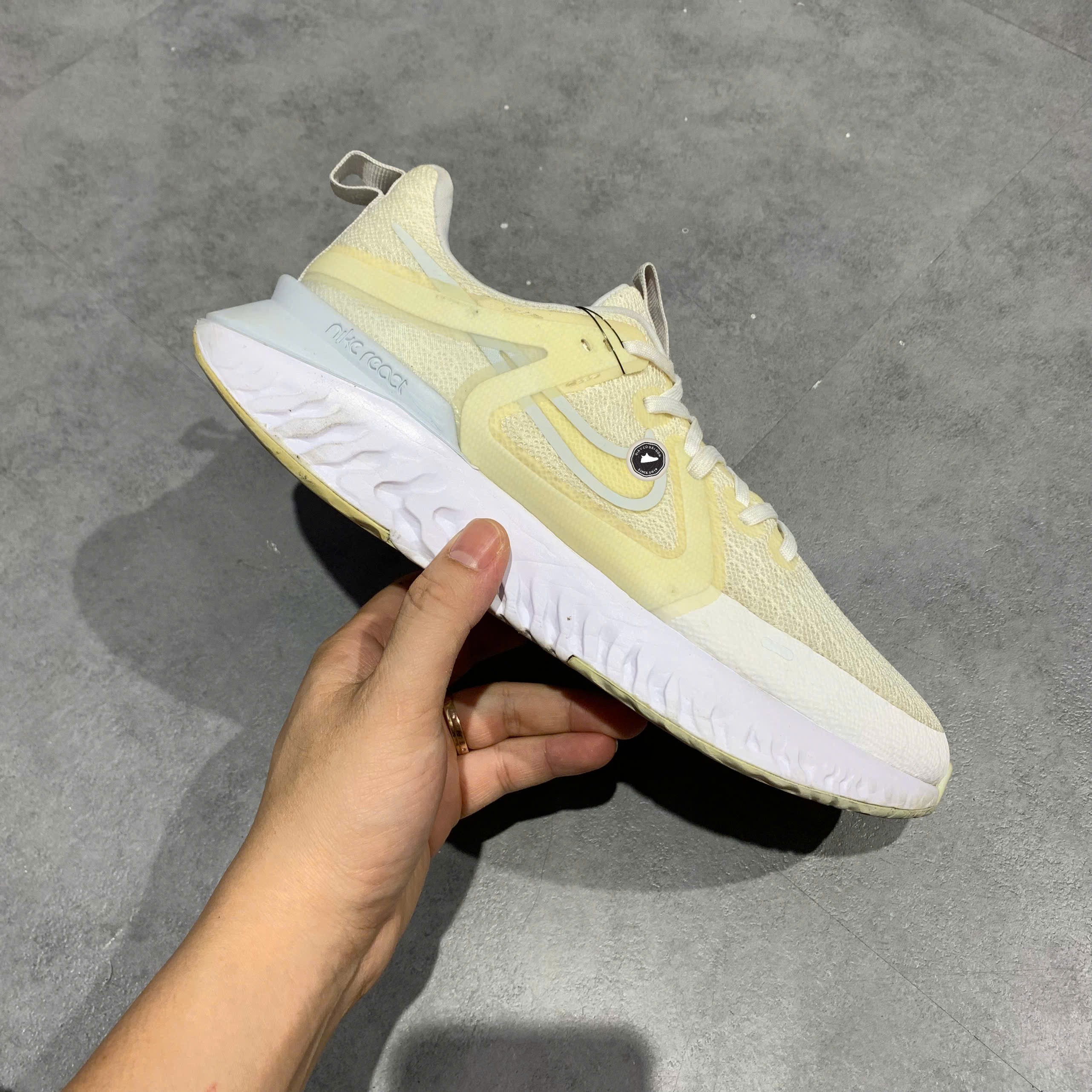Nike Legend React 2 White Pure Platinum - AT1369-100 - Size 40.5 - GIÀY 2HAND CHÍNH HÃNG PVN25758
