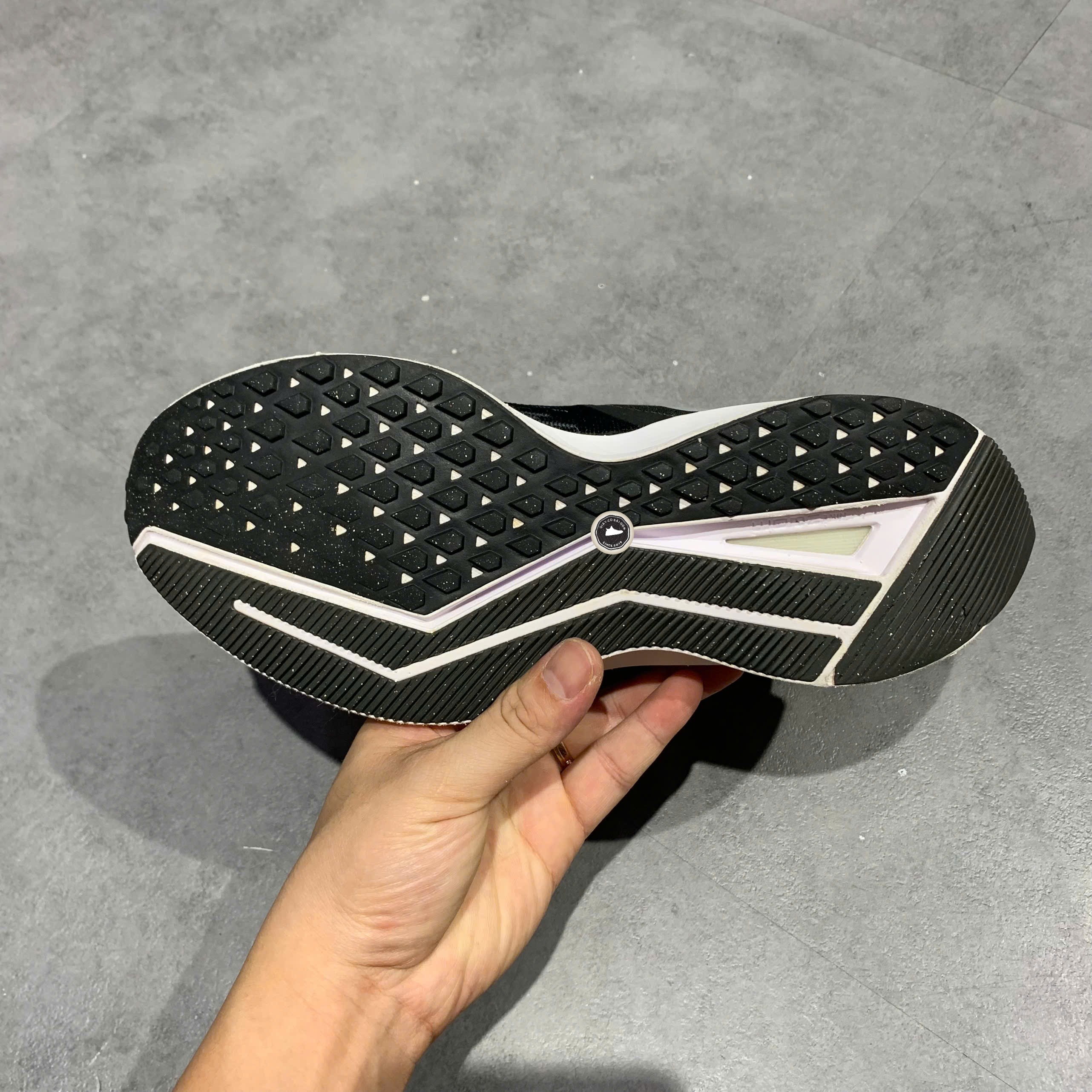 Nike Air Zoom Winflo 6 Black White - AQ8228-003 - Size 40 - GIÀY 2HAND CHÍNH HÃNG PVN25770