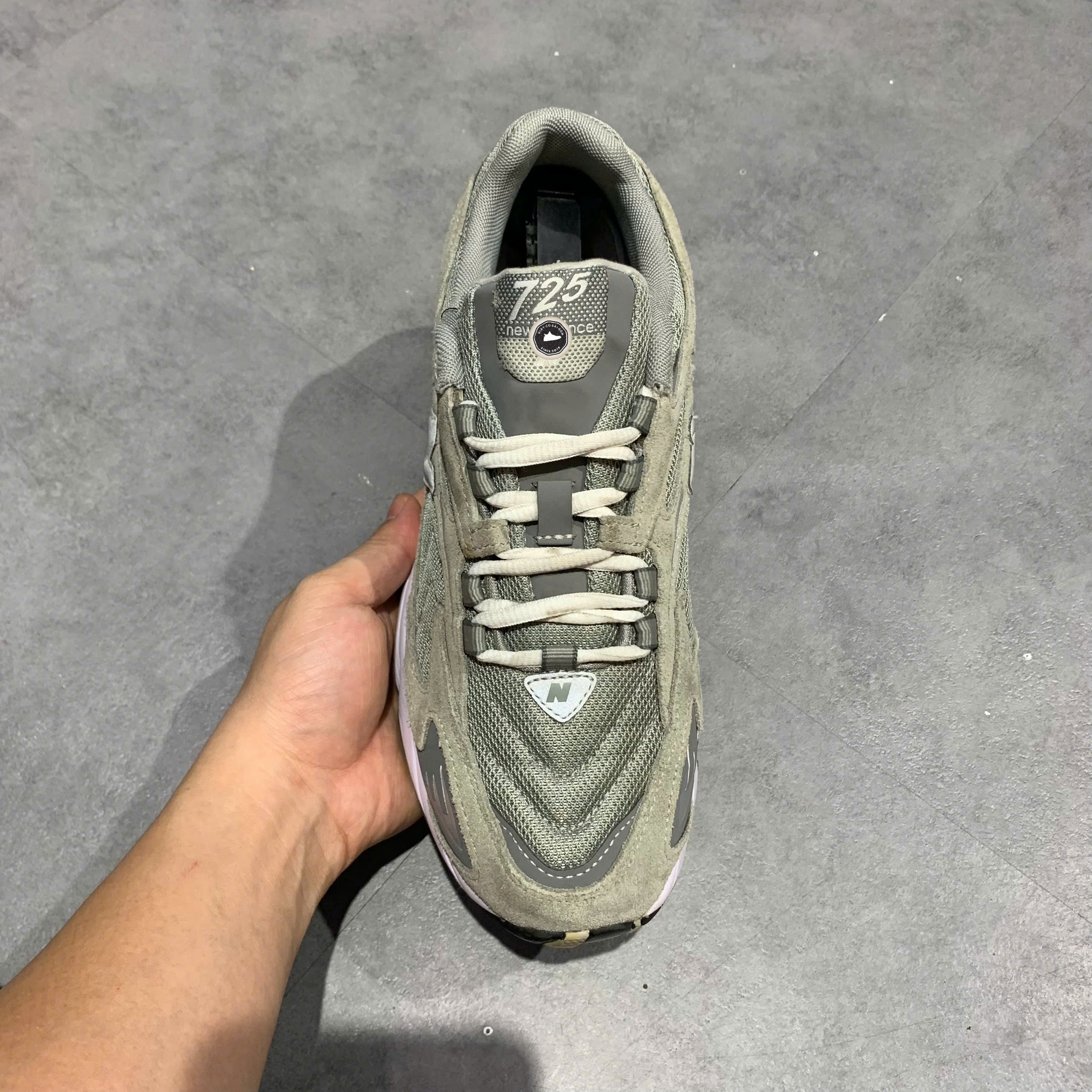New Balance 725 'Grey' - ML725P - Size 41.5 - GIÀY 2HAND CHÍNH HÃNG PVN26125