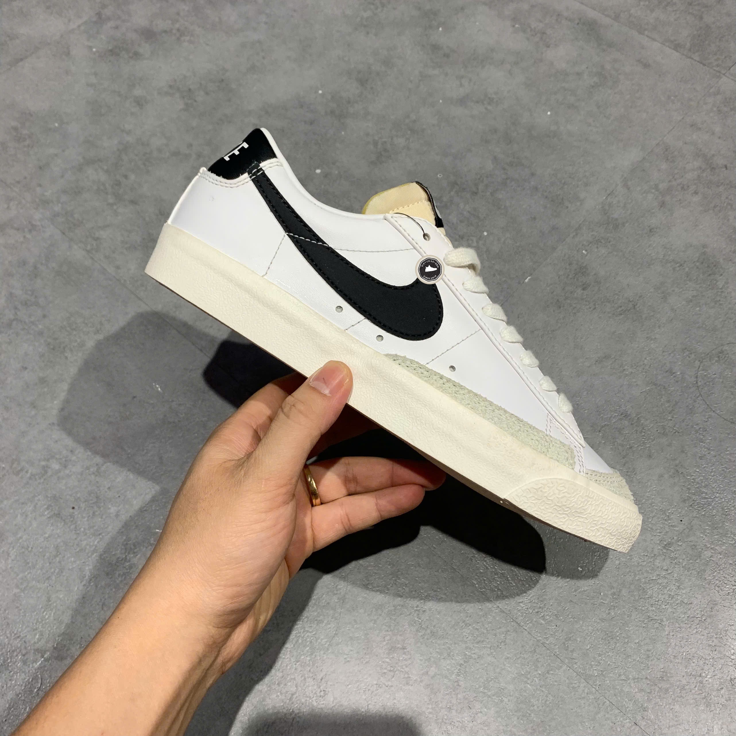 Nike Blazer Low '77 Vintage White Black - DC4769-102 - Size 39 - GIÀY 2HAND CHÍNH HÃNG PVN26274