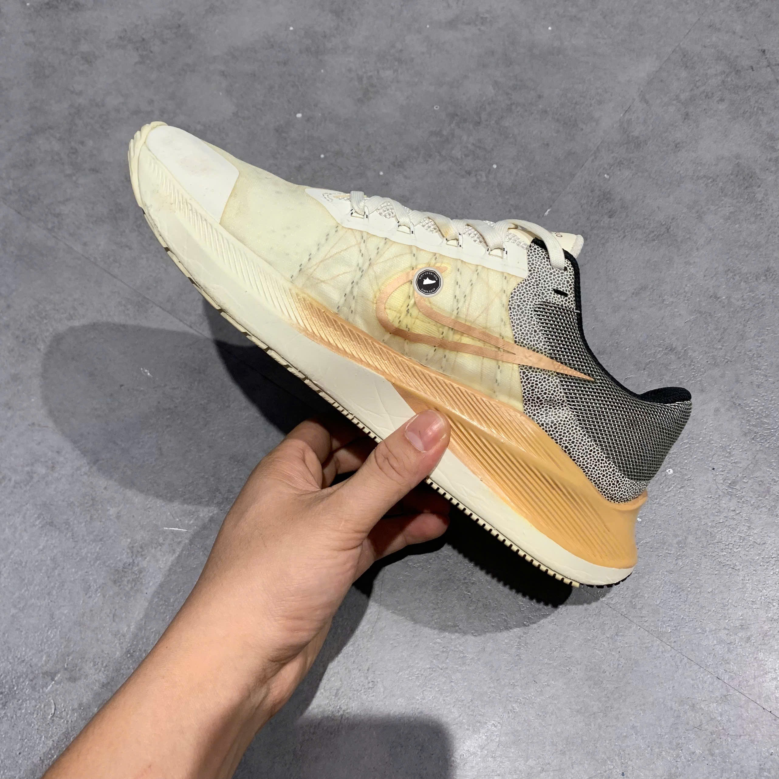 Nike Air Zoom Winflo 8 'Sail Cashmere' - DA3056-101 - Size 39 - GIÀY 2HAND CHÍNH HÃNG PVN26267