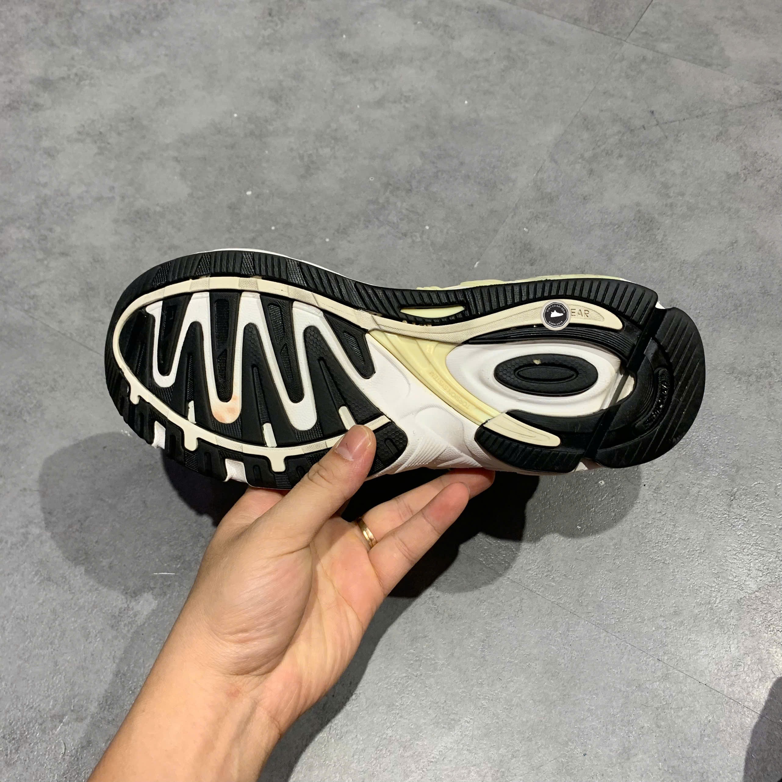 Adidas Response CL Cloud White Gold Metallic - FX6166 - Size 38 2/3 - GIÀY 2HAND CHÍNH HÃNG PVN26214
