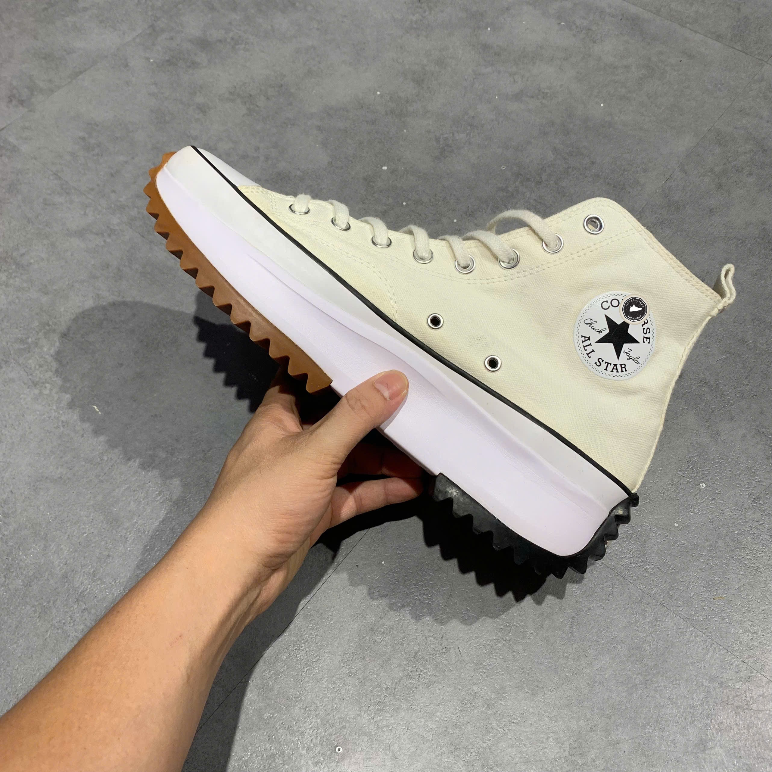 Converse Run Star Hike High Top 'White Black Gum' - 166799C - Size 45 - GIÀY 2HAND CHÍNH HÃNG PVN25946