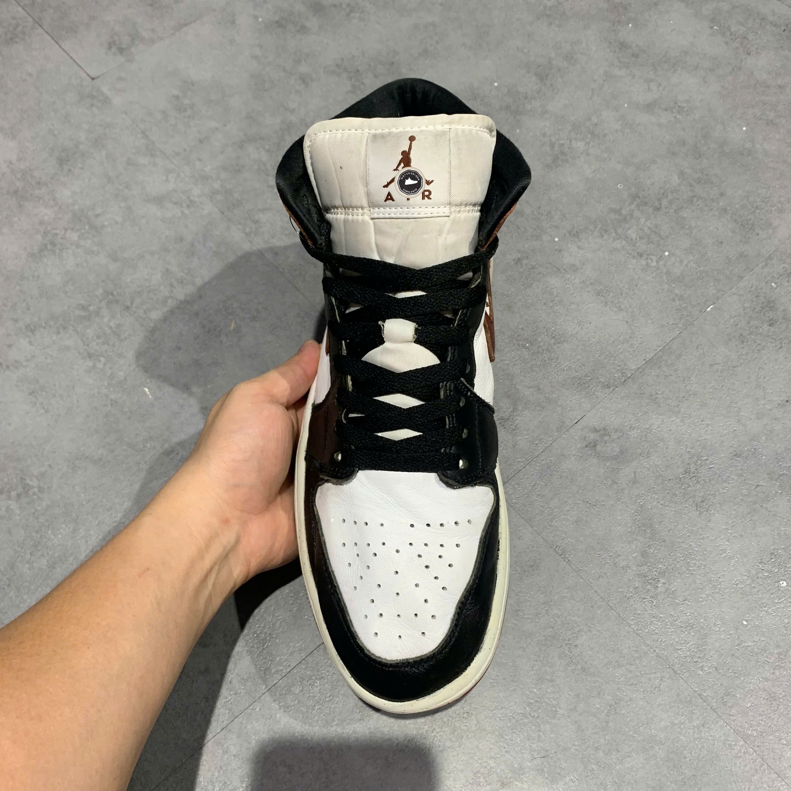 Air Jordan 1 Mid SE Dark Pony - HF3216-102 - Size 43 - GIÀY 2HAND CHÍNH HÃNG PVN26163