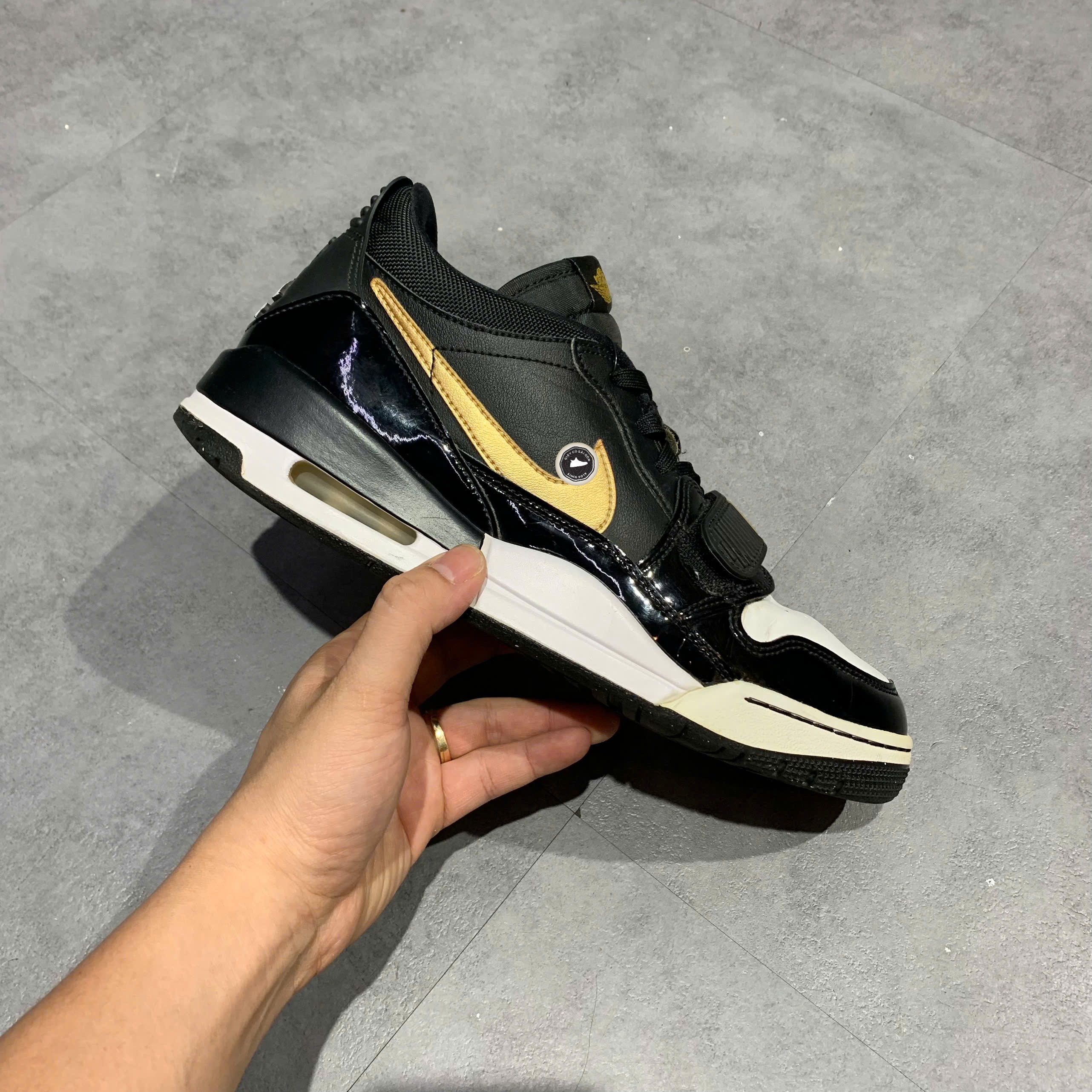 Jordan Legacy 312 Low Black Gold - CD7069-071 - Size 42.5 - GIÀY 2HAND CHÍNH HÃNG PVN25583