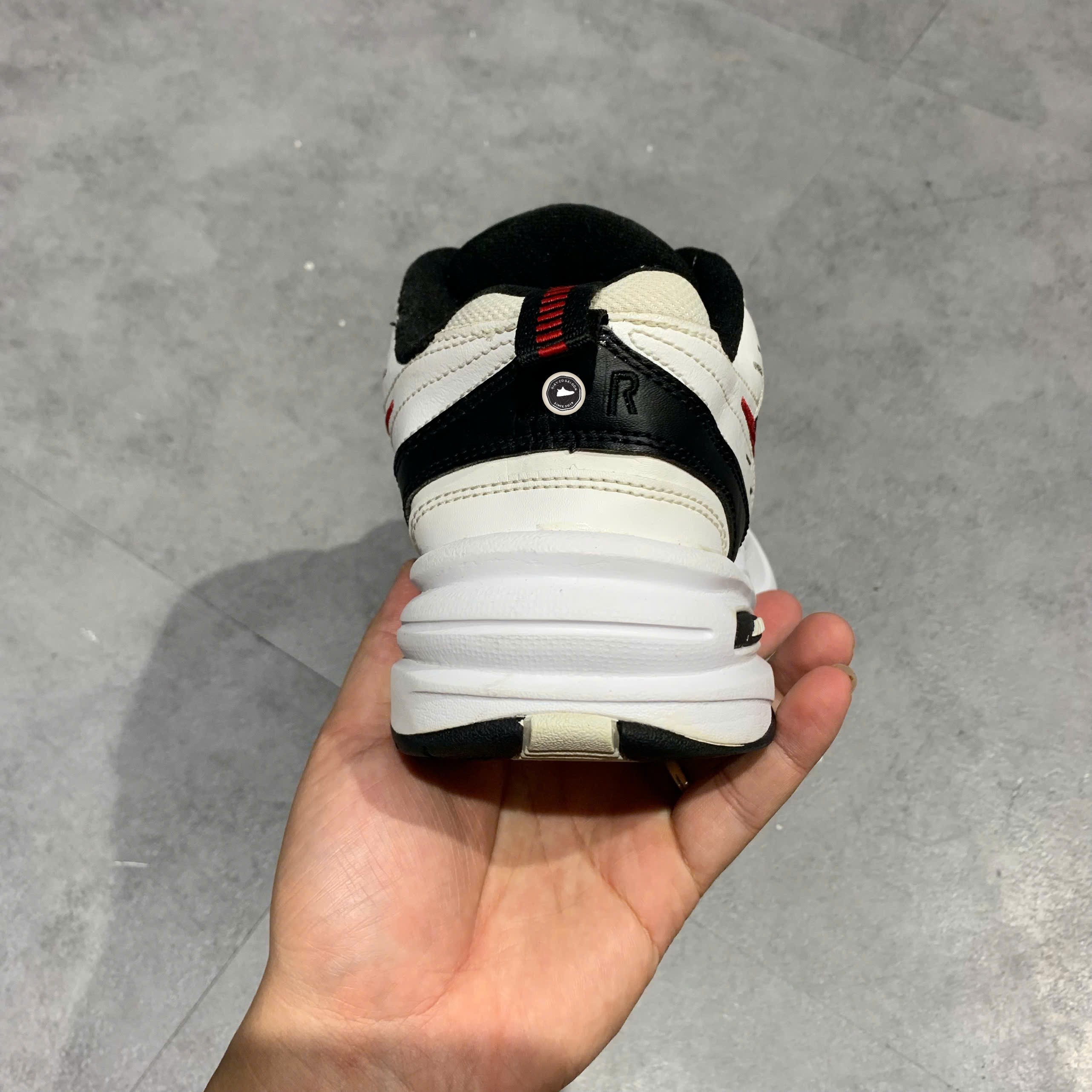 Nike Air Monarch IV 'White Black Varsity Red' - 415445-101 - Size 40 - GIÀY 2HAND CHÍNH HÃNG PVN26393