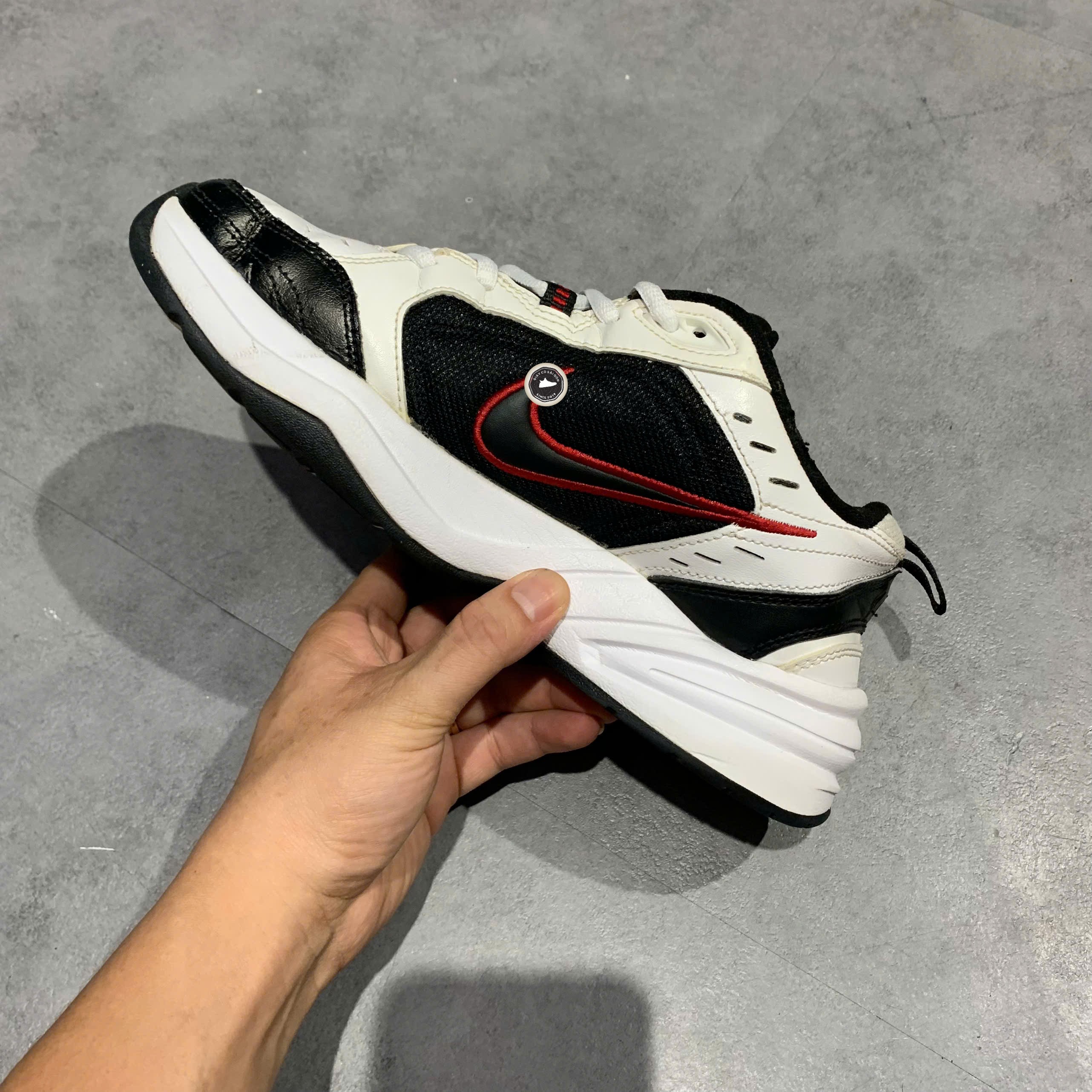 Nike Air Monarch IV 'White Black Varsity Red' - 415445-101 - Size 40 - GIÀY 2HAND CHÍNH HÃNG PVN26393