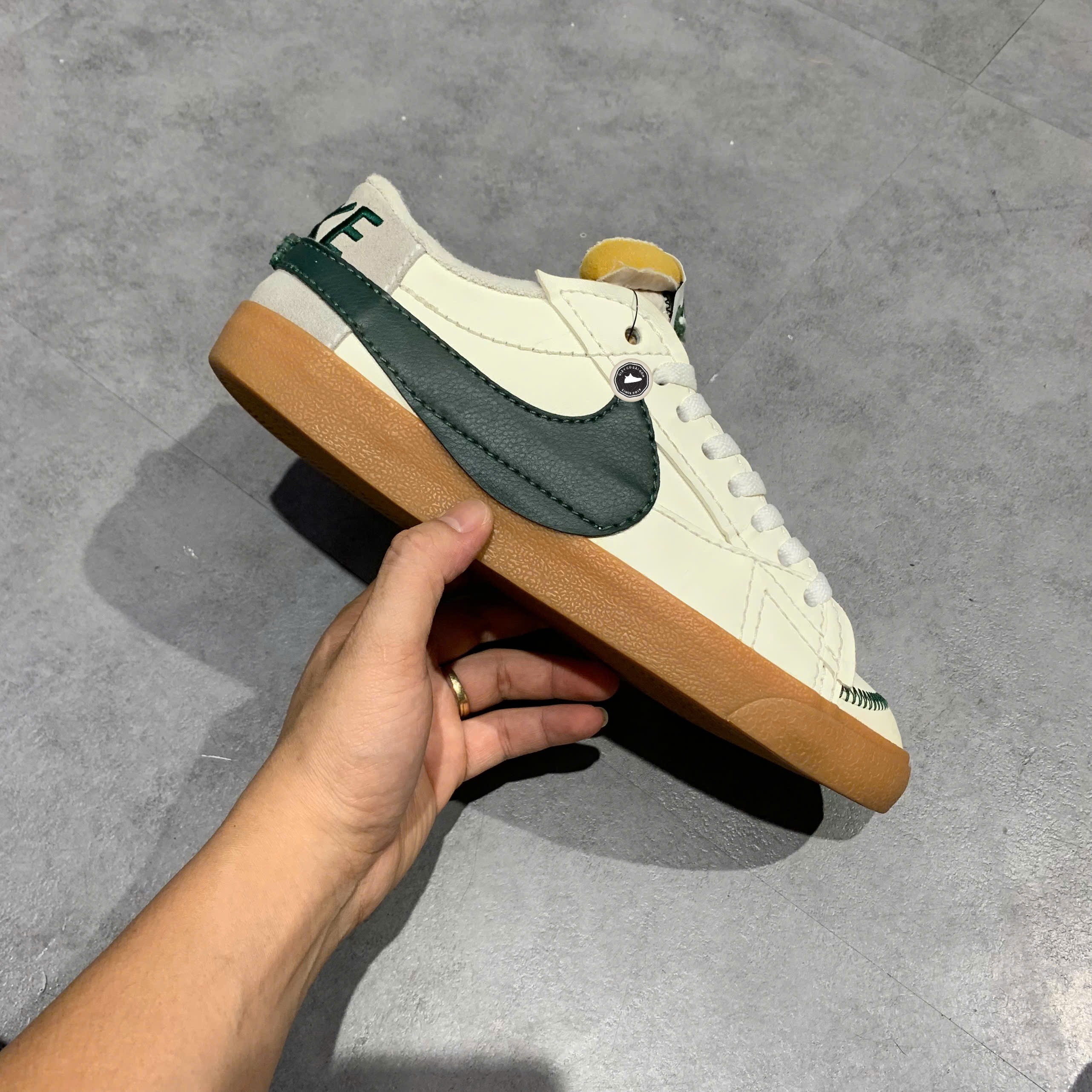 Nike Blazer Low '77 Jumbo 'Sail Pro Green Gum' - DR9865-101 - Size 43 - GIÀY 2HAND CHÍNH HÃNG PVN26311
