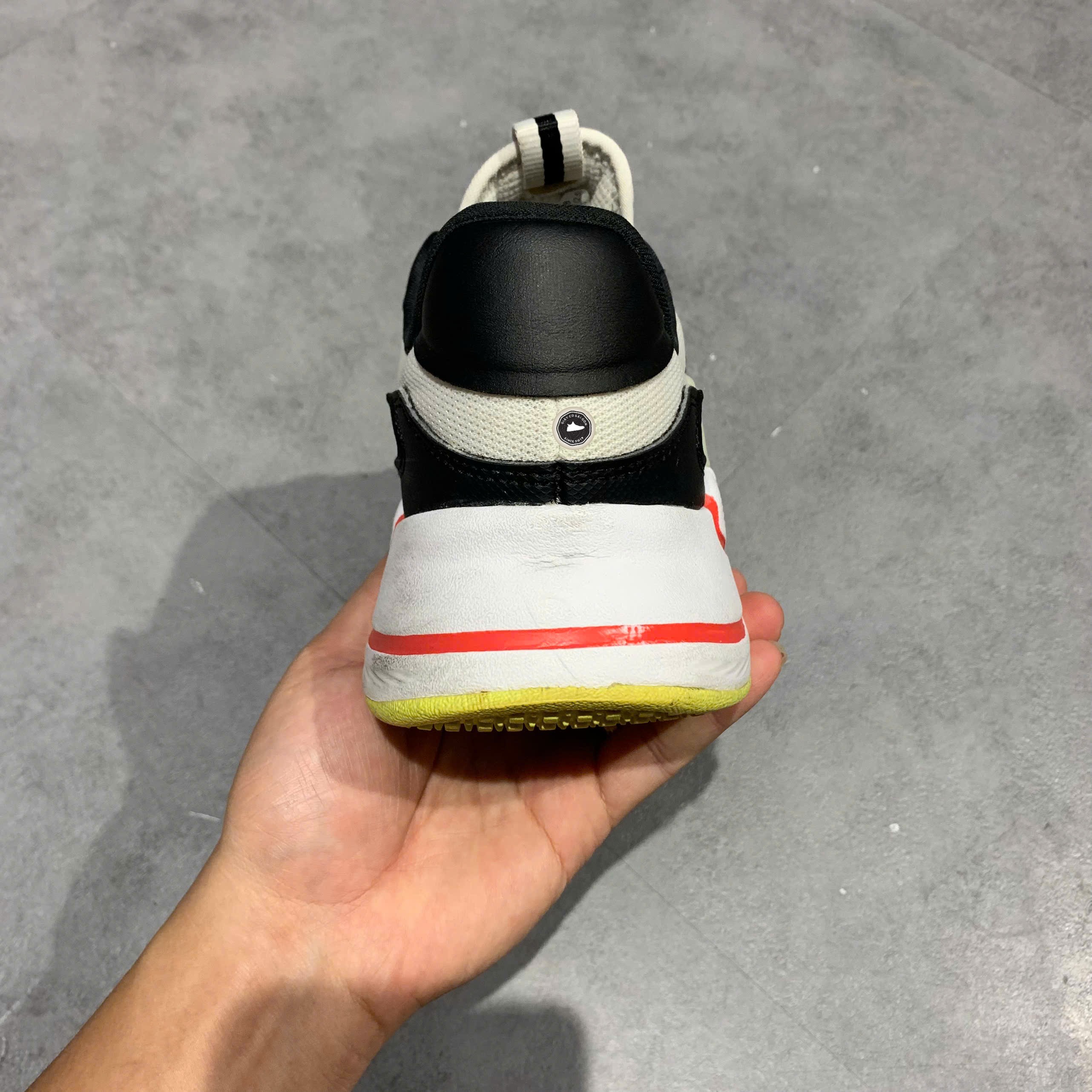 Adidas Roamer White Black Red - FY6699 - Size 40 - GIÀY 2HAND CHÍNH HÃNG PVN26400