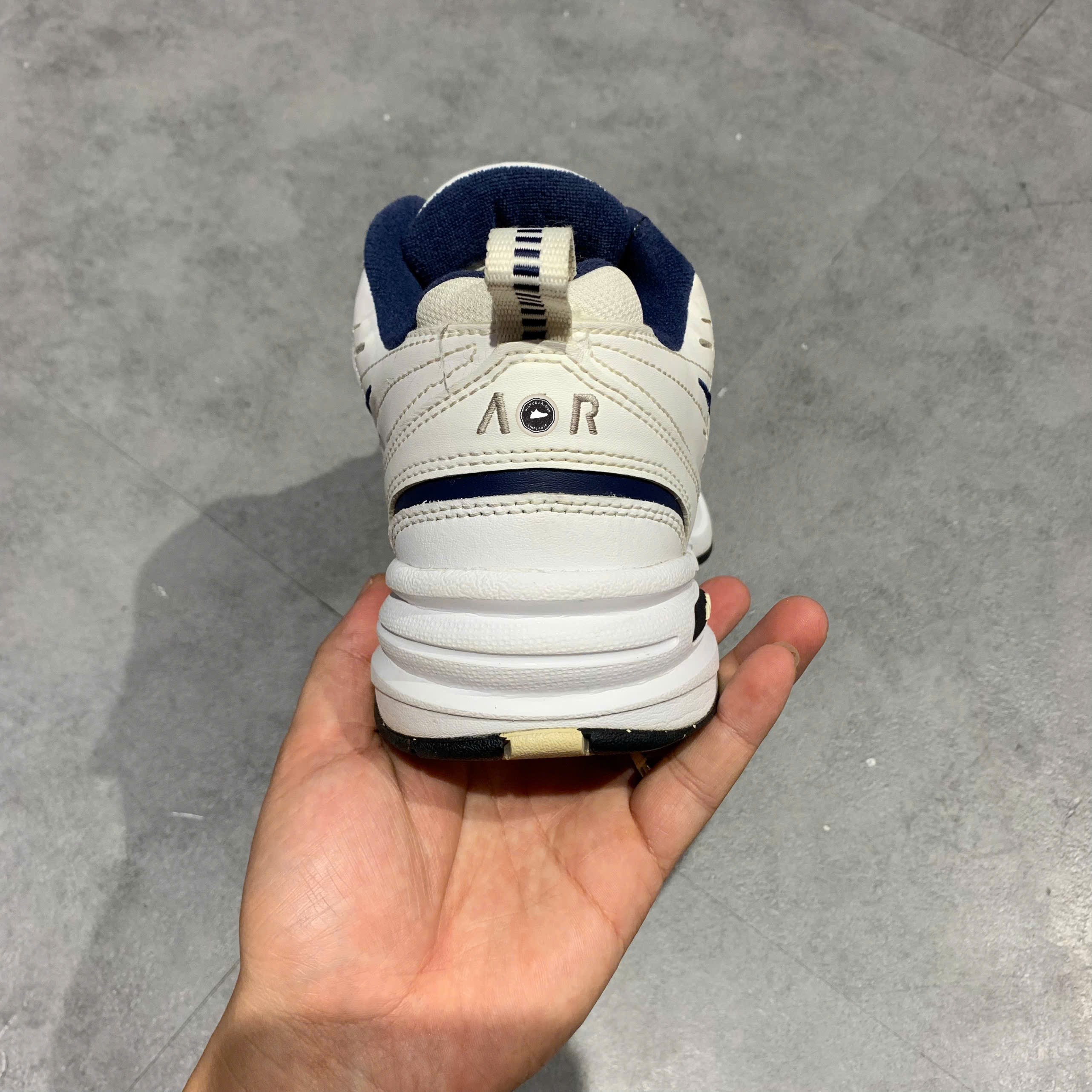 Nike Air Monarch IV White Navy - 415445-102 - Size 40.5 - GIÀY 2HAND CHÍNH HÃNG PVN26337