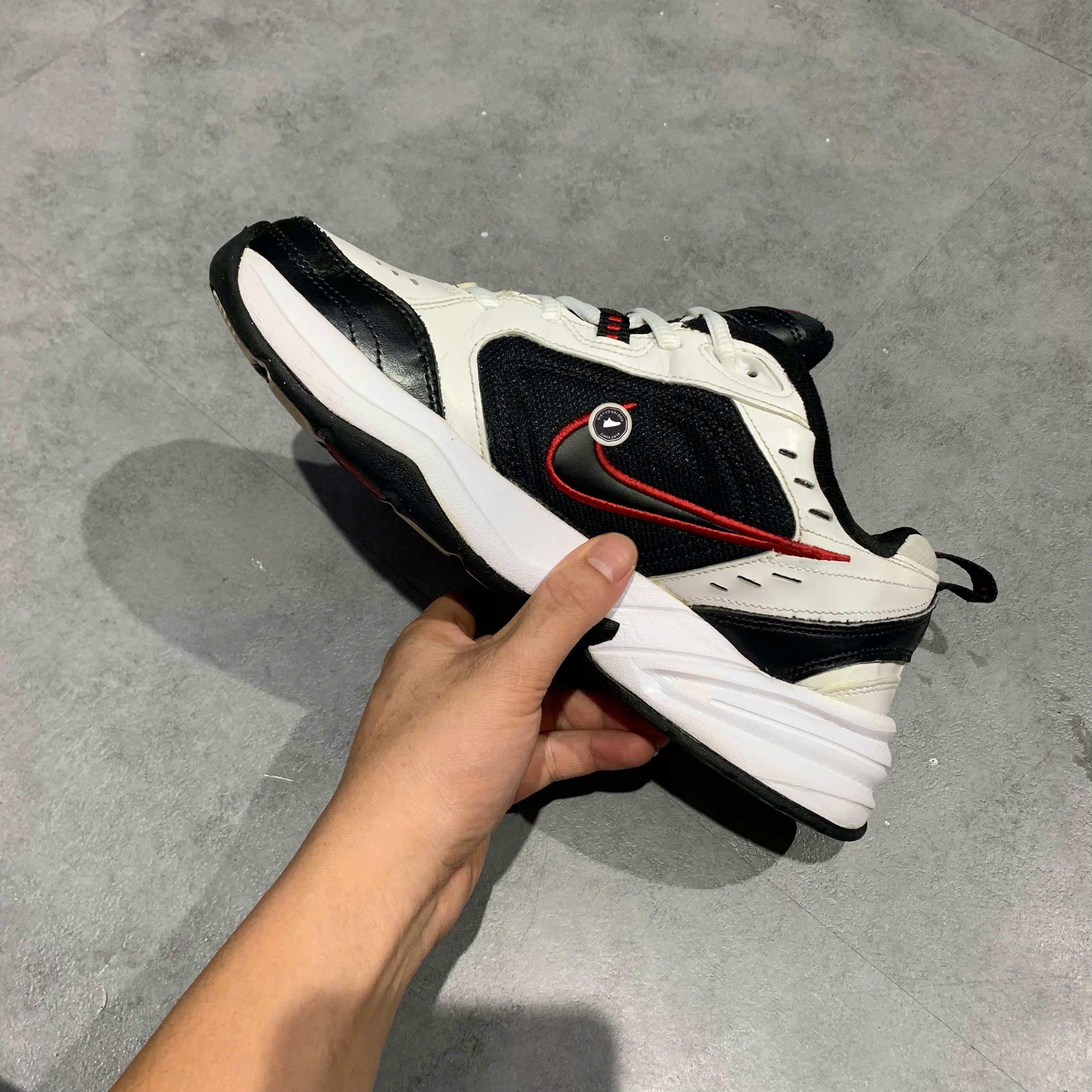 Nike Air Monarch IV White Black Red - 415445-101 - Size 41 - GIÀY 2HAND CHÍNH HÃNG PVN26358
