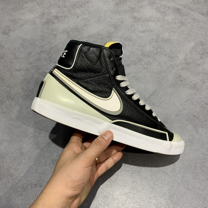 2HAND giày Nike Blazer Mid 77 Infinite DA7233-001 SIZE 42 PVN13135