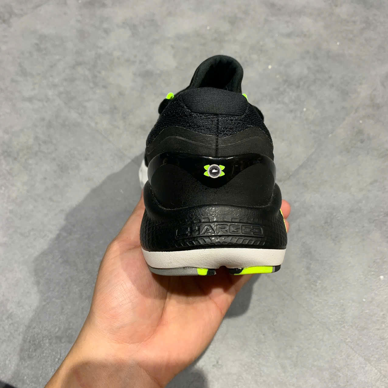 UNDER ARMOUR CHARGED VANTAGE MARBLE 3024734-002 SIZE 41 GIÀY 2HAND CHÍNH HÃNG [PVN19639]