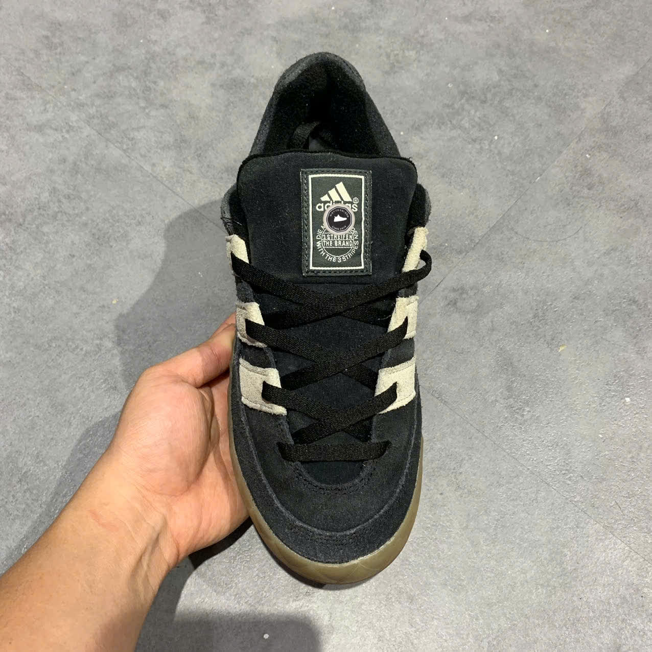 ADIDAS ADIMATIC “BLACK × OFF WHITE × GUM” IE2224 SIZE 40 GIÀY 2HAND CHÍNH HÃNG PVN19684
