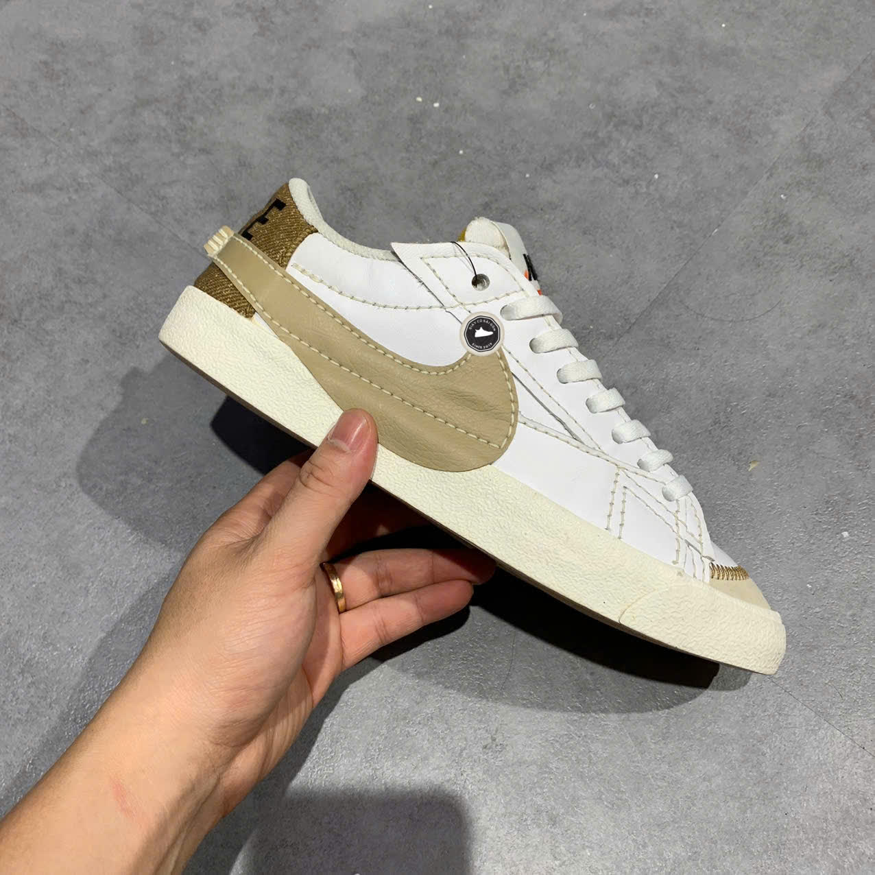 NIKE BLAZER LOW ’77 JUMBO WHITE KHAKI DZ2772-121 SIZE GIÀY 2HAND CHÍNH HÃNG PVN19679