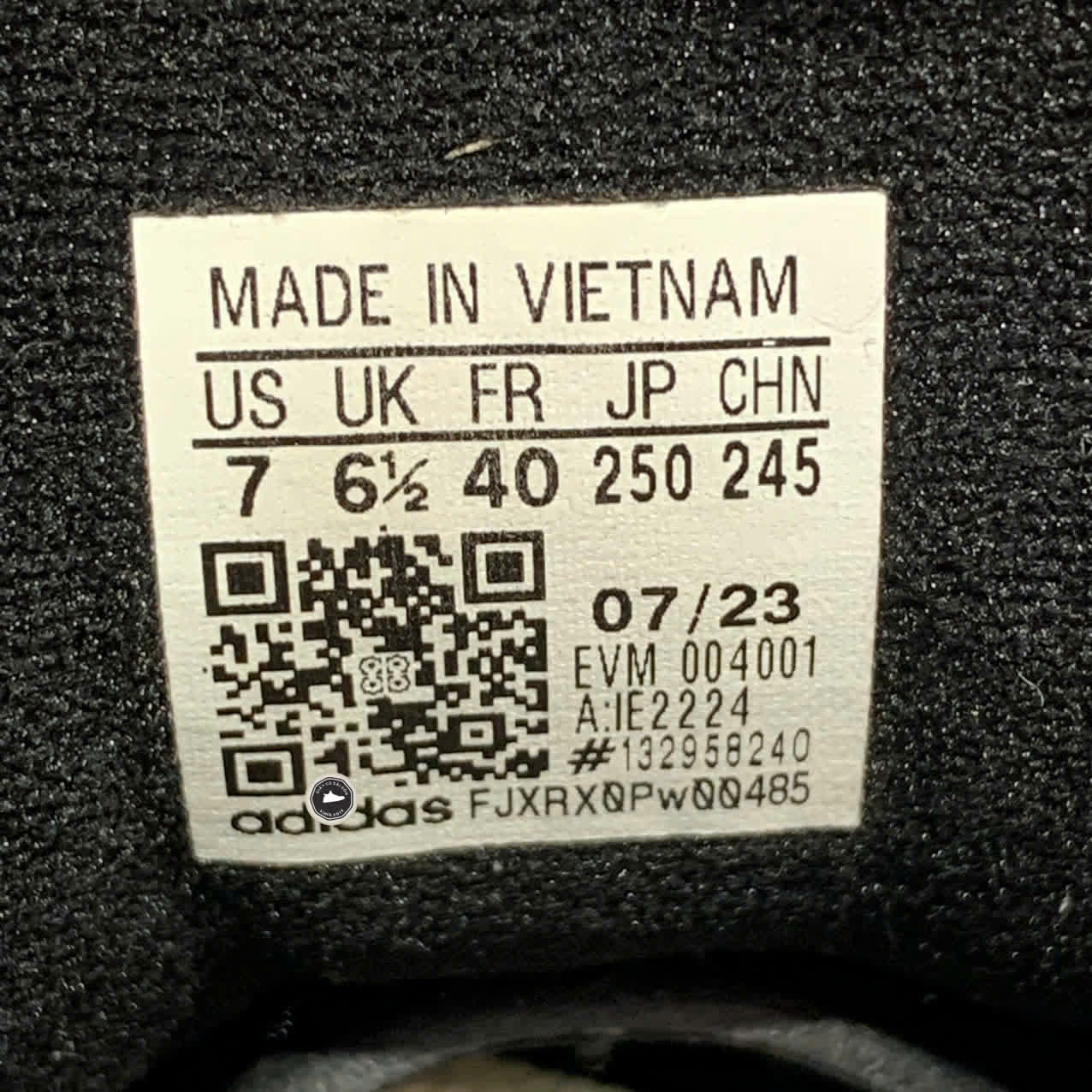 ADIDAS ADIMATIC 'CORE BLACK / OFF WHITE / GUM' IE2224 SIZE 40 GIÀY 2HAND CHÍNH HÃNG [PVN19588]