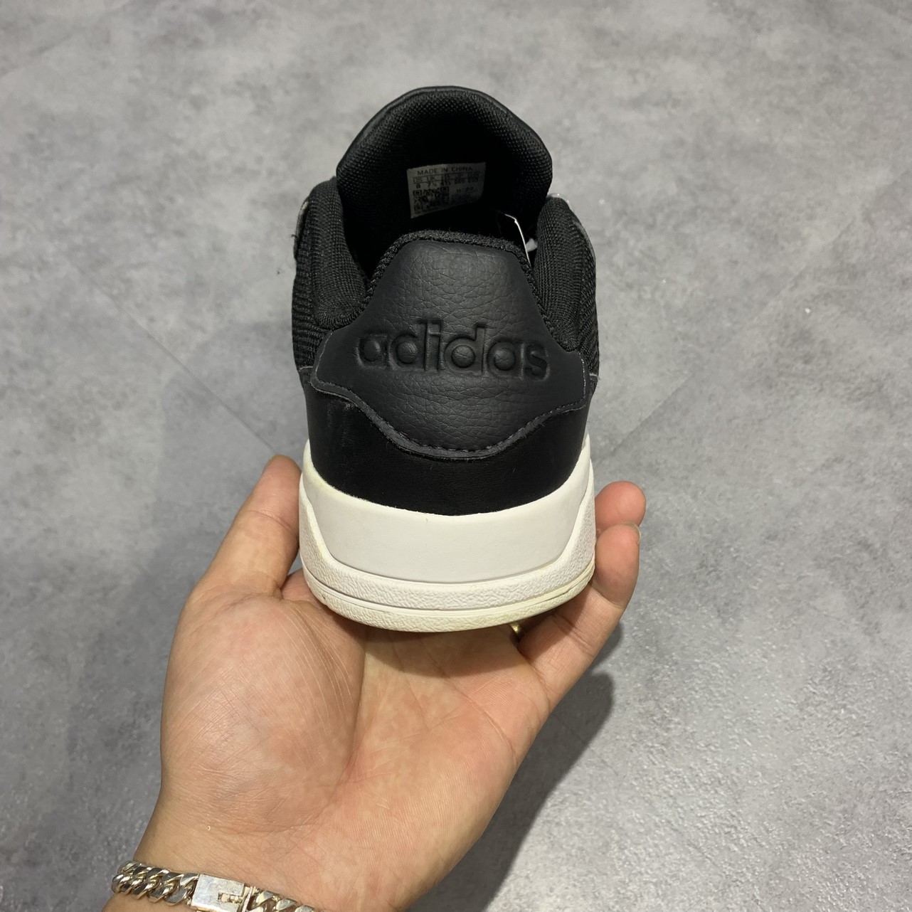 2hand Adidas Entrap Black White GW5498 SIZE 41 1/3 PVN12008