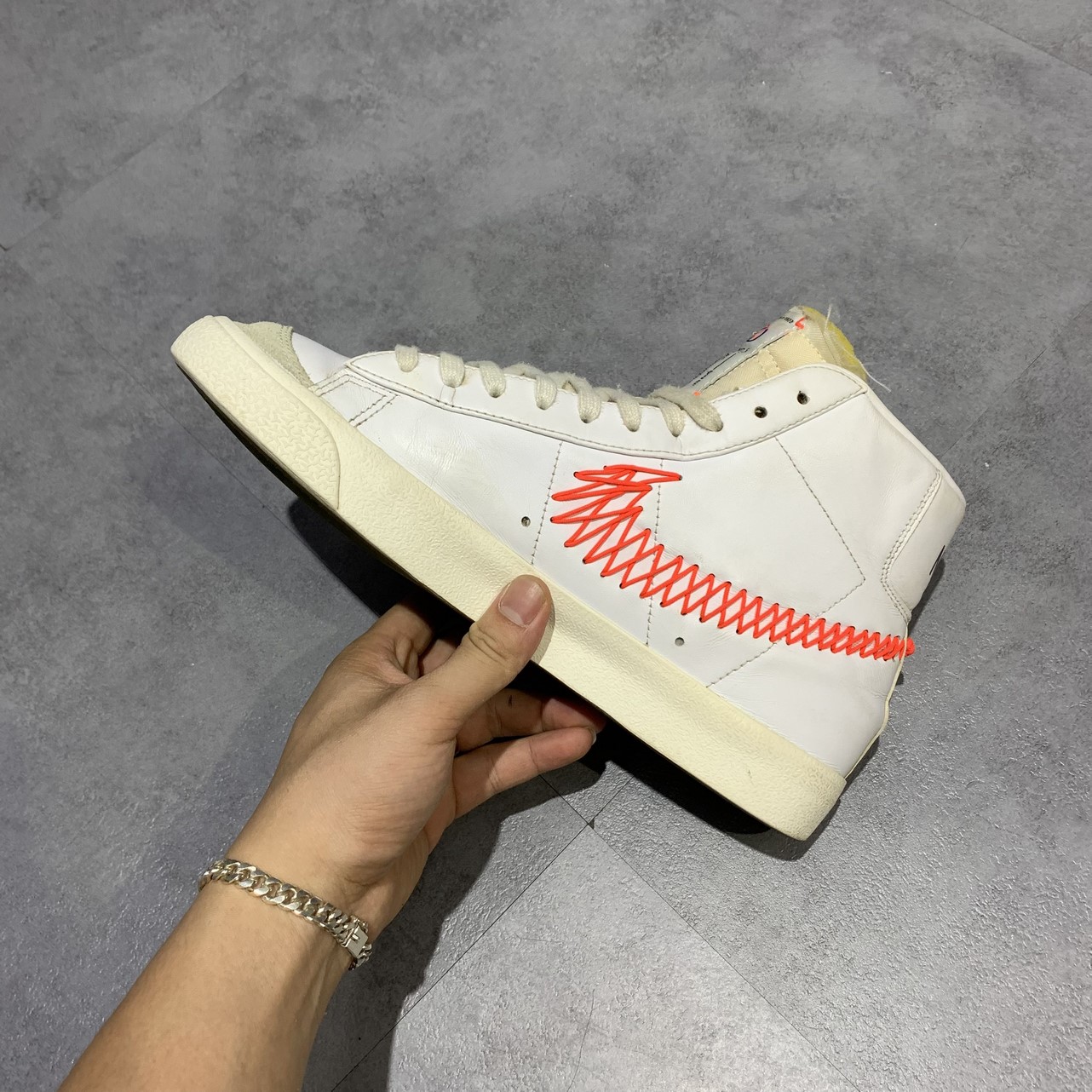 2hand giày NIKE BLAZER MID 77 VINTAGE DOUBLE ZIG ZAG STITCHED SWOOSH DD8489-161 SIZE 42 PVN11850