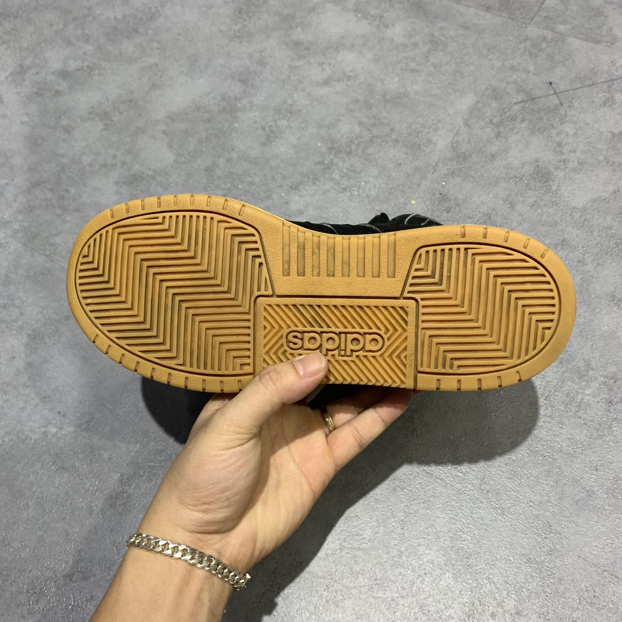 2hand giày Adidas Entrap Mid Core Black Gum Cloud White FY5636 SIZE 40 PVN12138