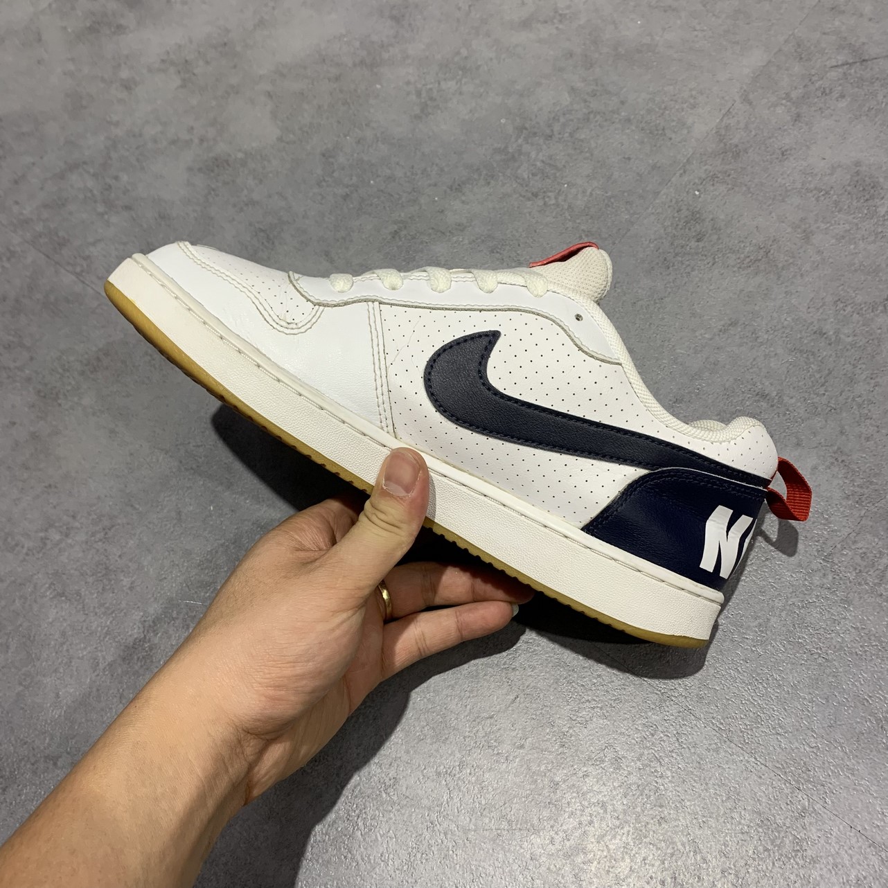 nike 839985 105