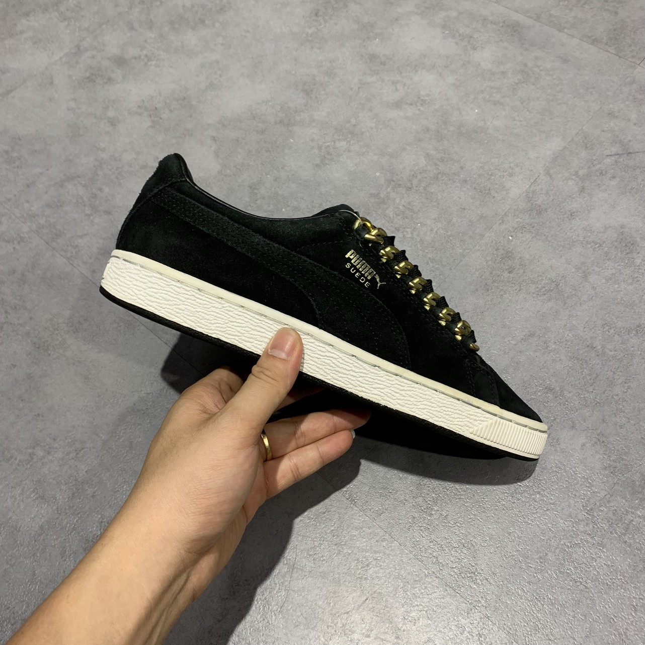 2HAND Giày Puma Classic X Chain Black Suede 367391-03 SIZE 40 PVN12754