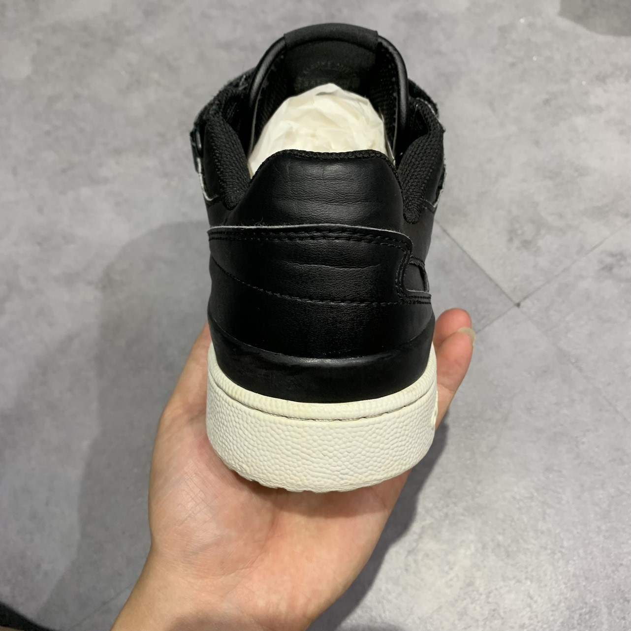 Giày 2hand Adidas Forum Low CG7135 SIZE 42 13720