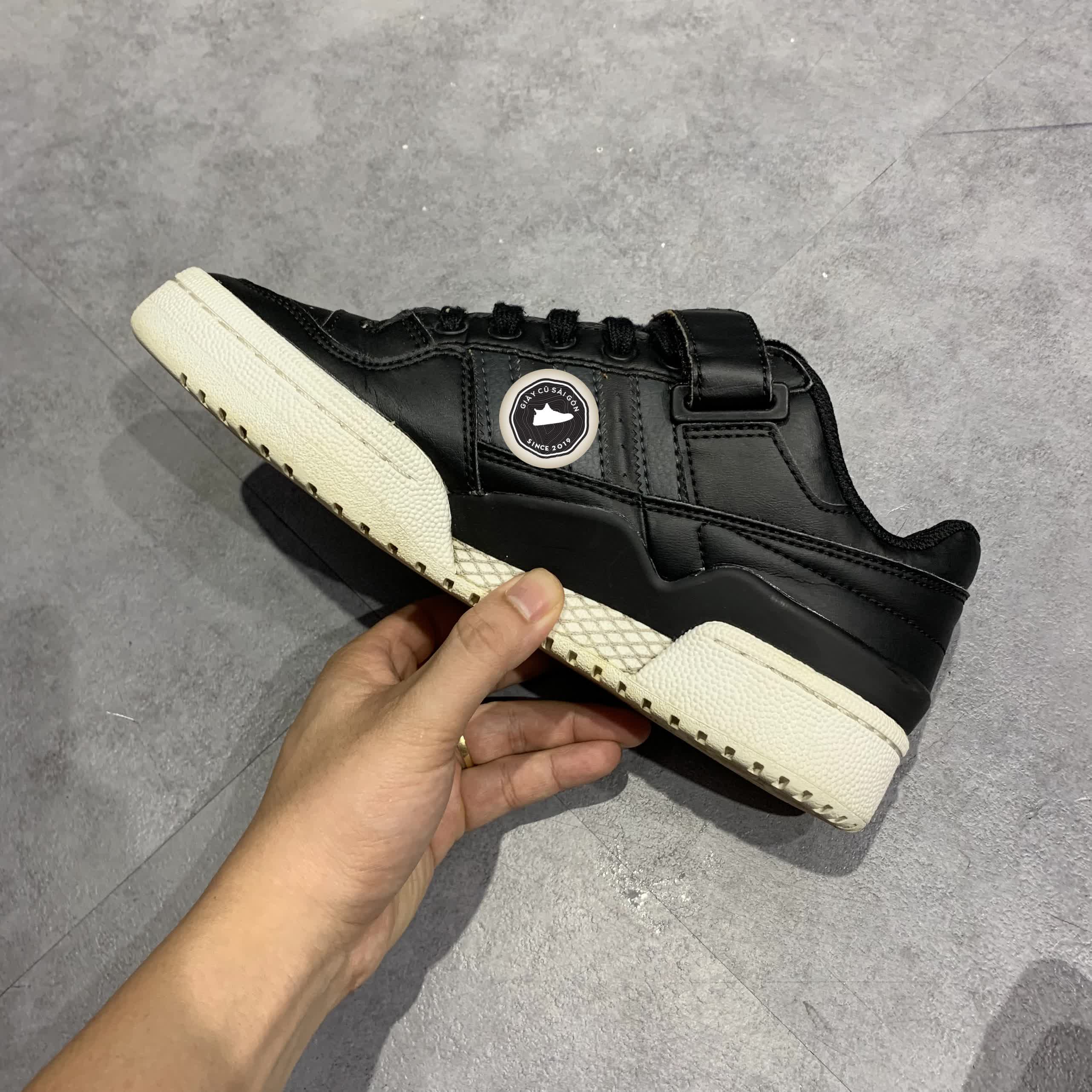 Giày 2hand Adidas Forum Low CG7135 SIZE 40 2/3 pvn14462
