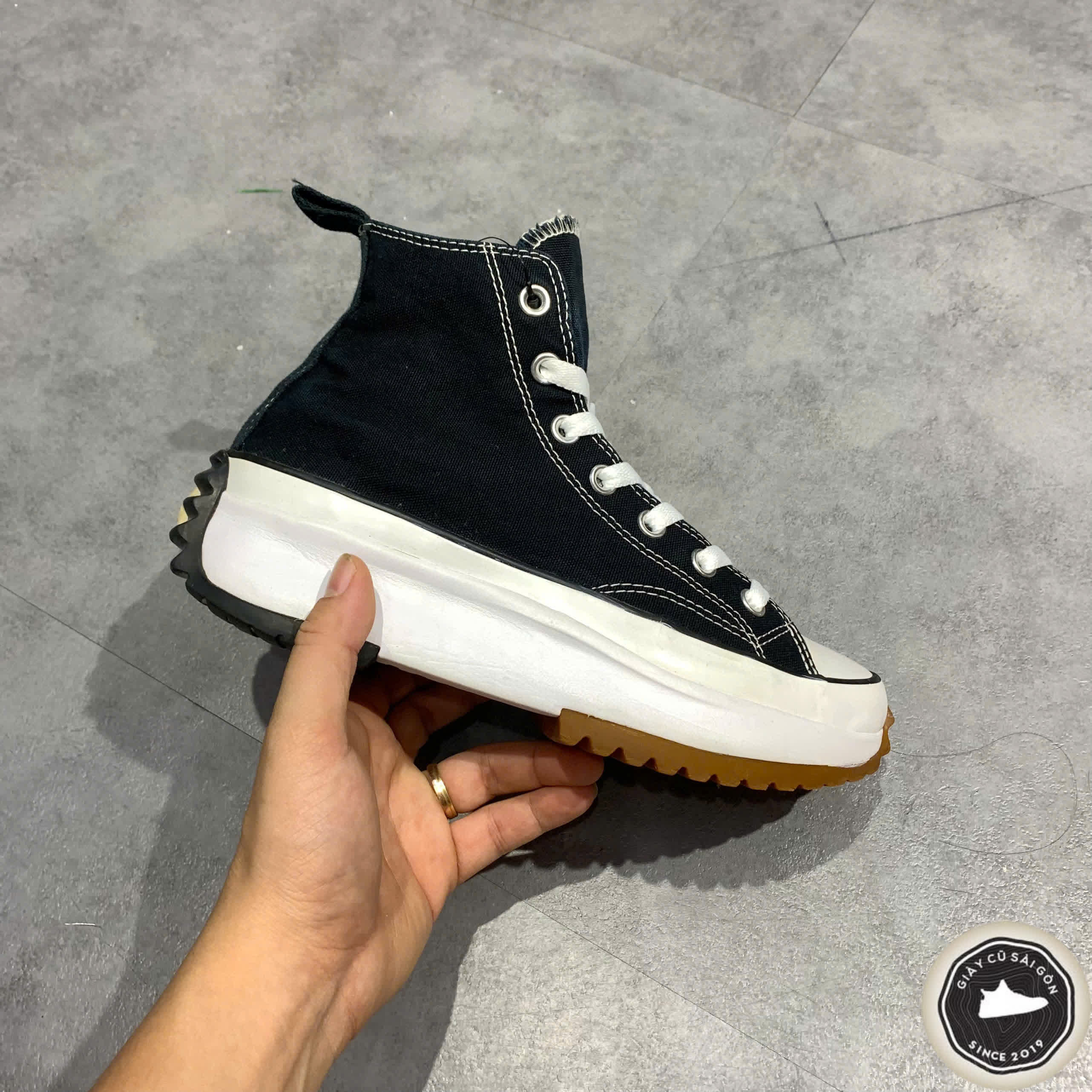 Giày 2hand RUN STAR HIKE HIGH BLACK GUM 166800C SIZE 38.5 PVN15973