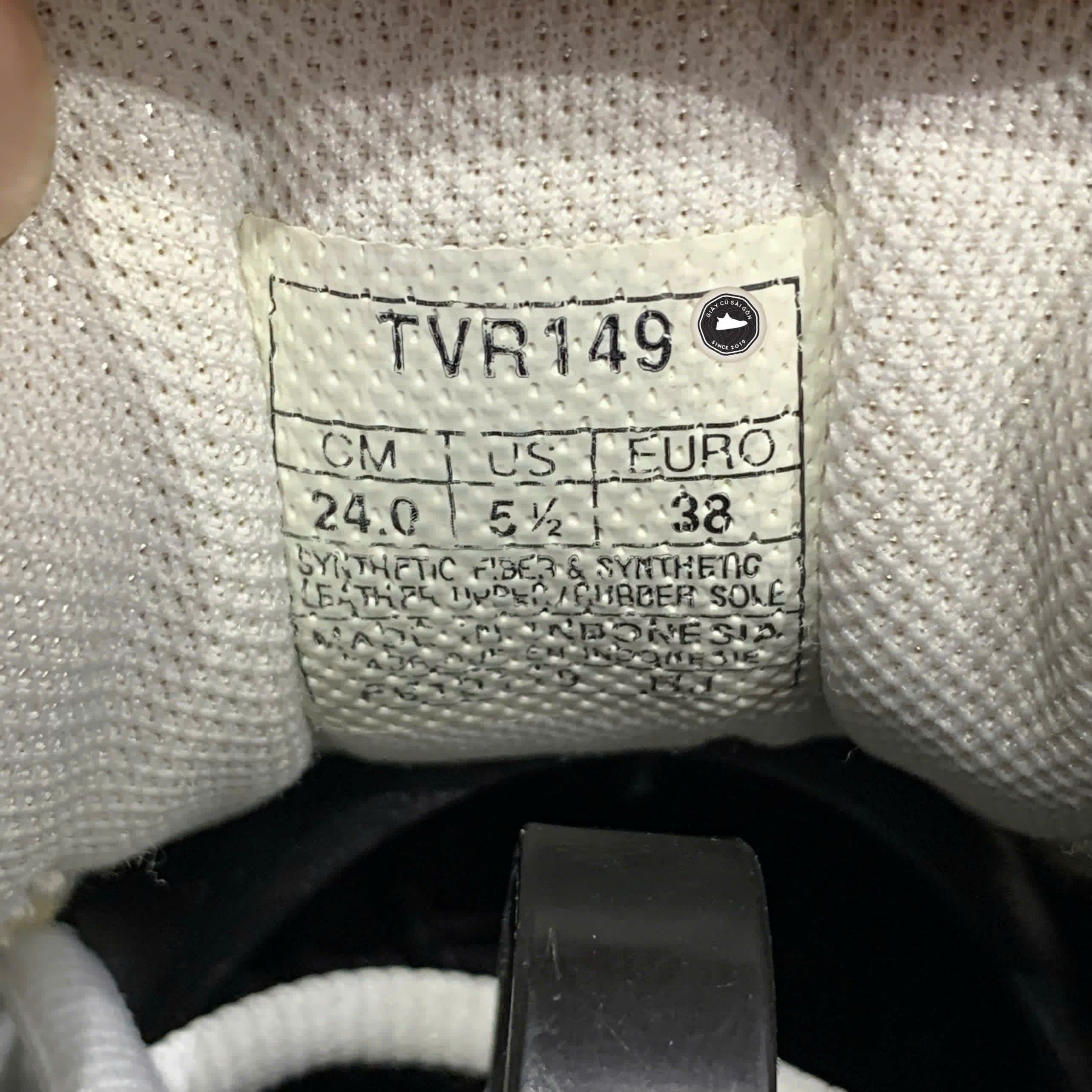 Giày 2hand BADMINTON TVR149 SIZE 38 pvn15984