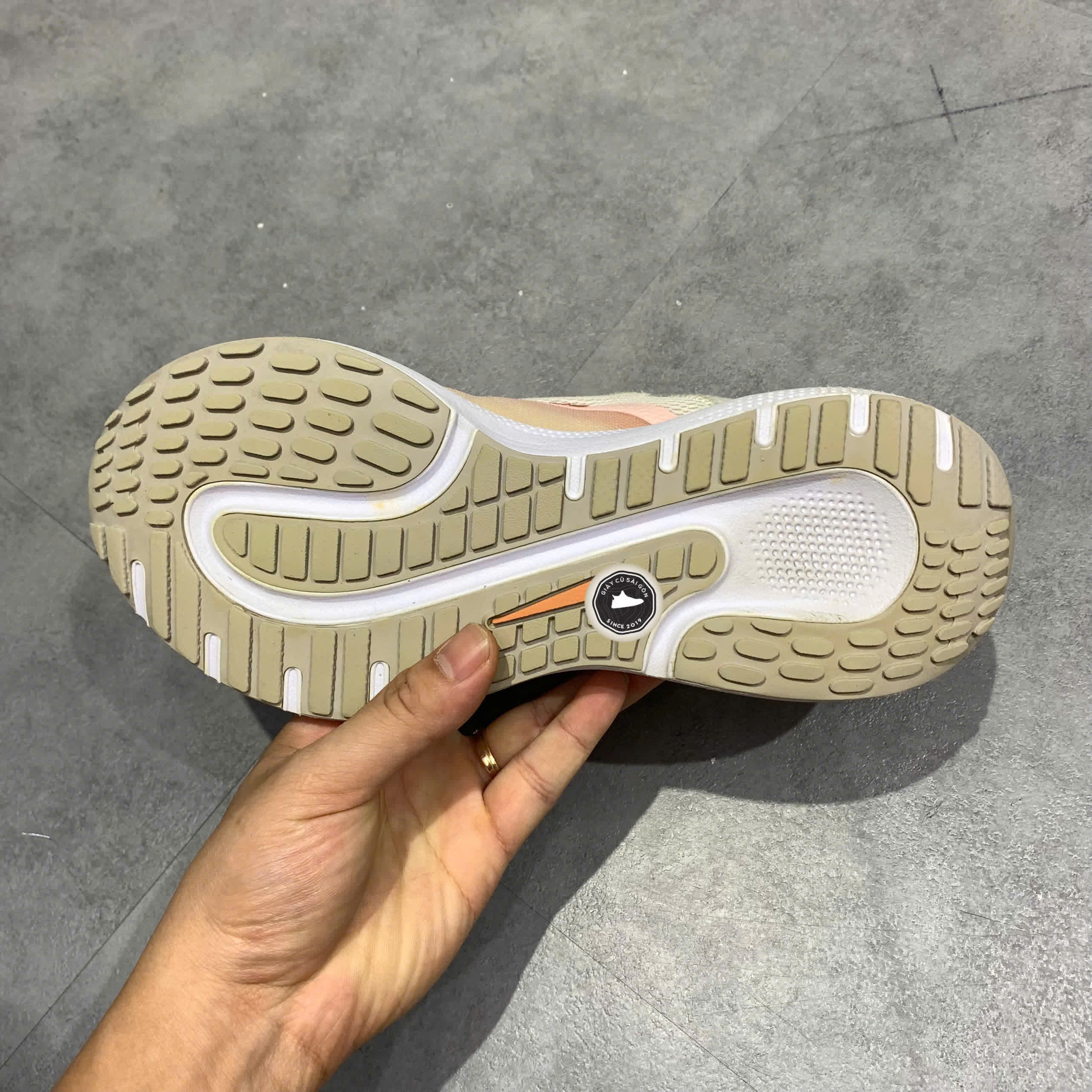 Giày 2hand React Escape Run 2 'Phantom Ivory' DJ9976-002 SIZE 39 pvn16069