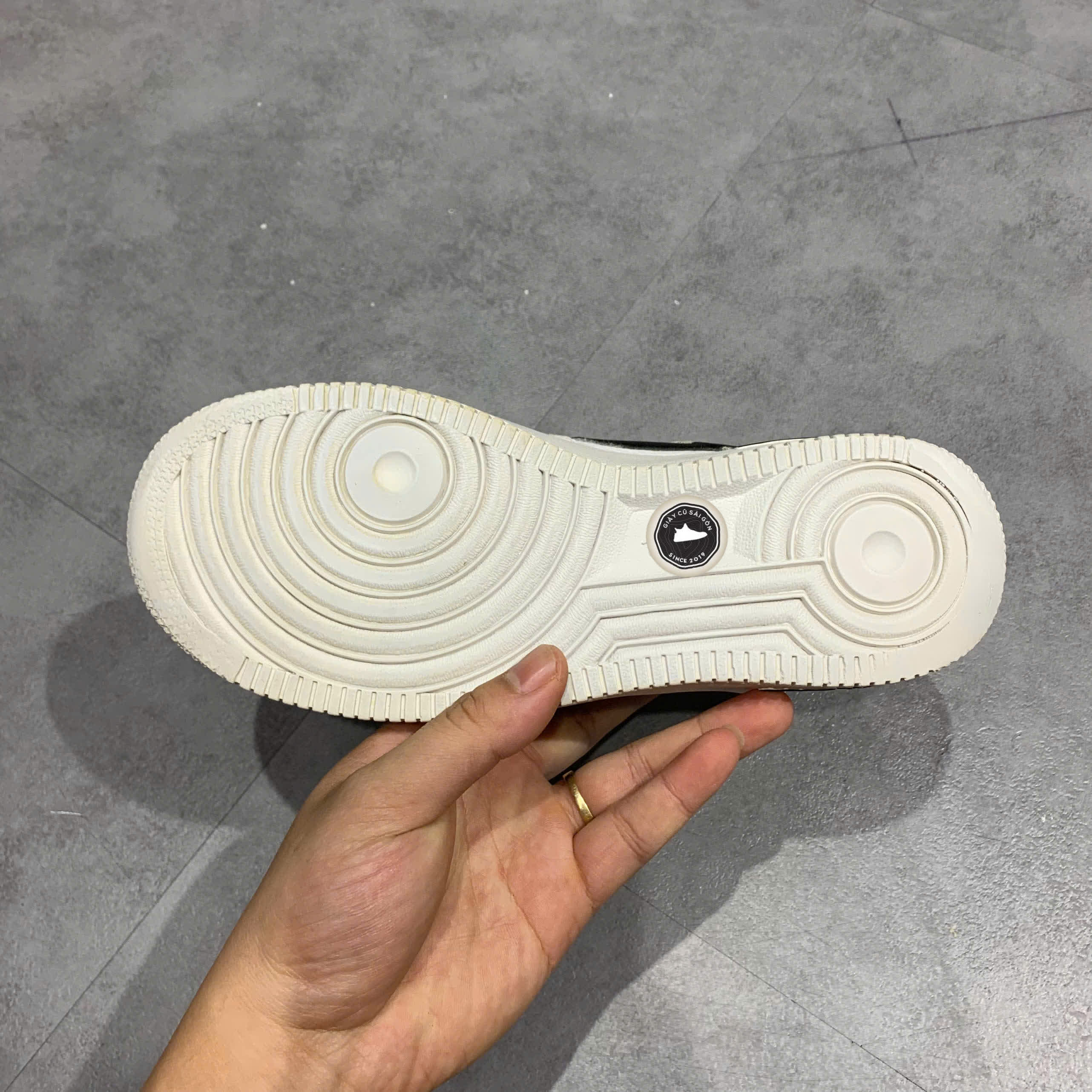 Giày 2hand Air Force 1 LV8 GS 'White Black' - 820438 108 SIZE 36 pvn16218