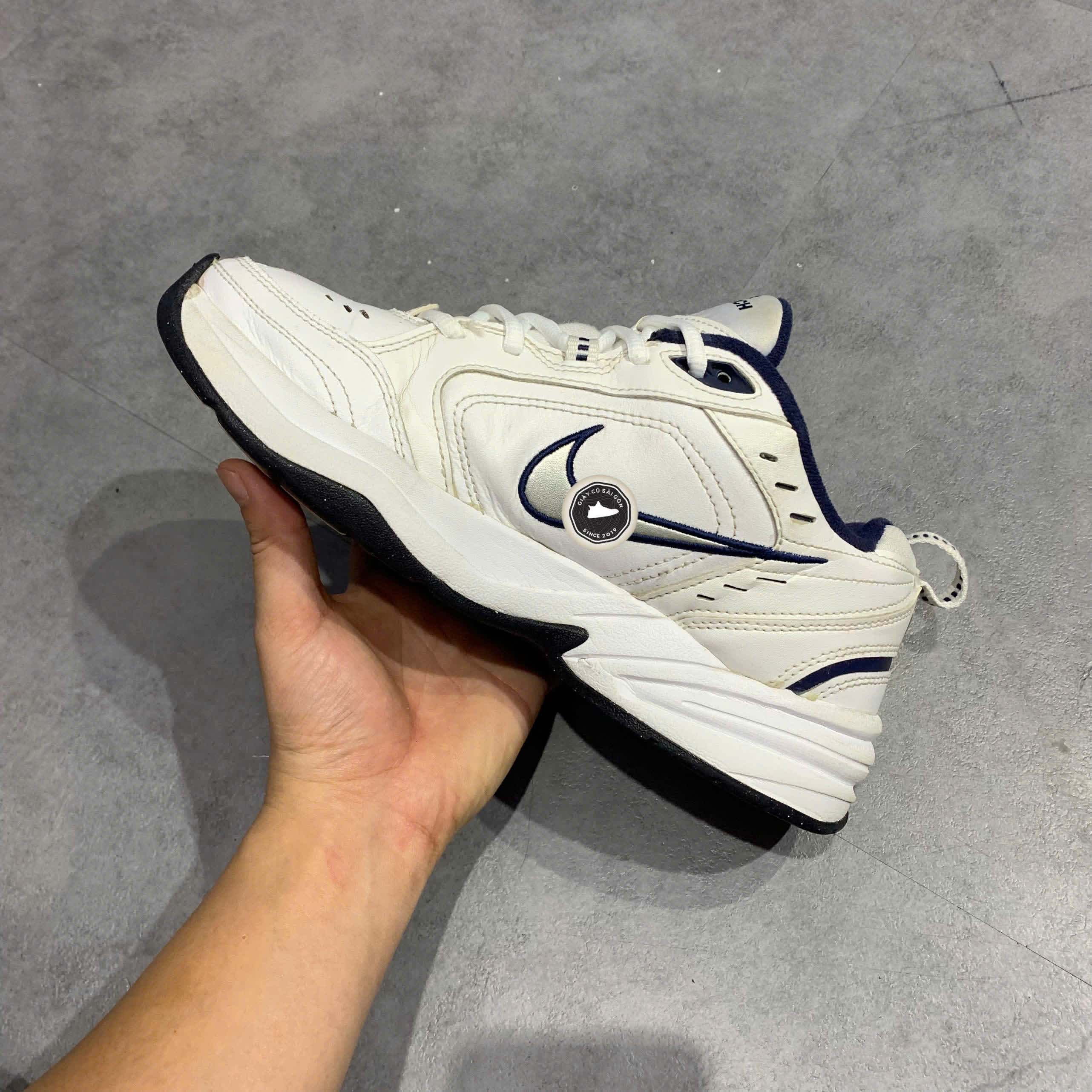 Giày 2hand Air Monarch IV 'White Navy' 415445-102 SIZE 41 PVN16634
