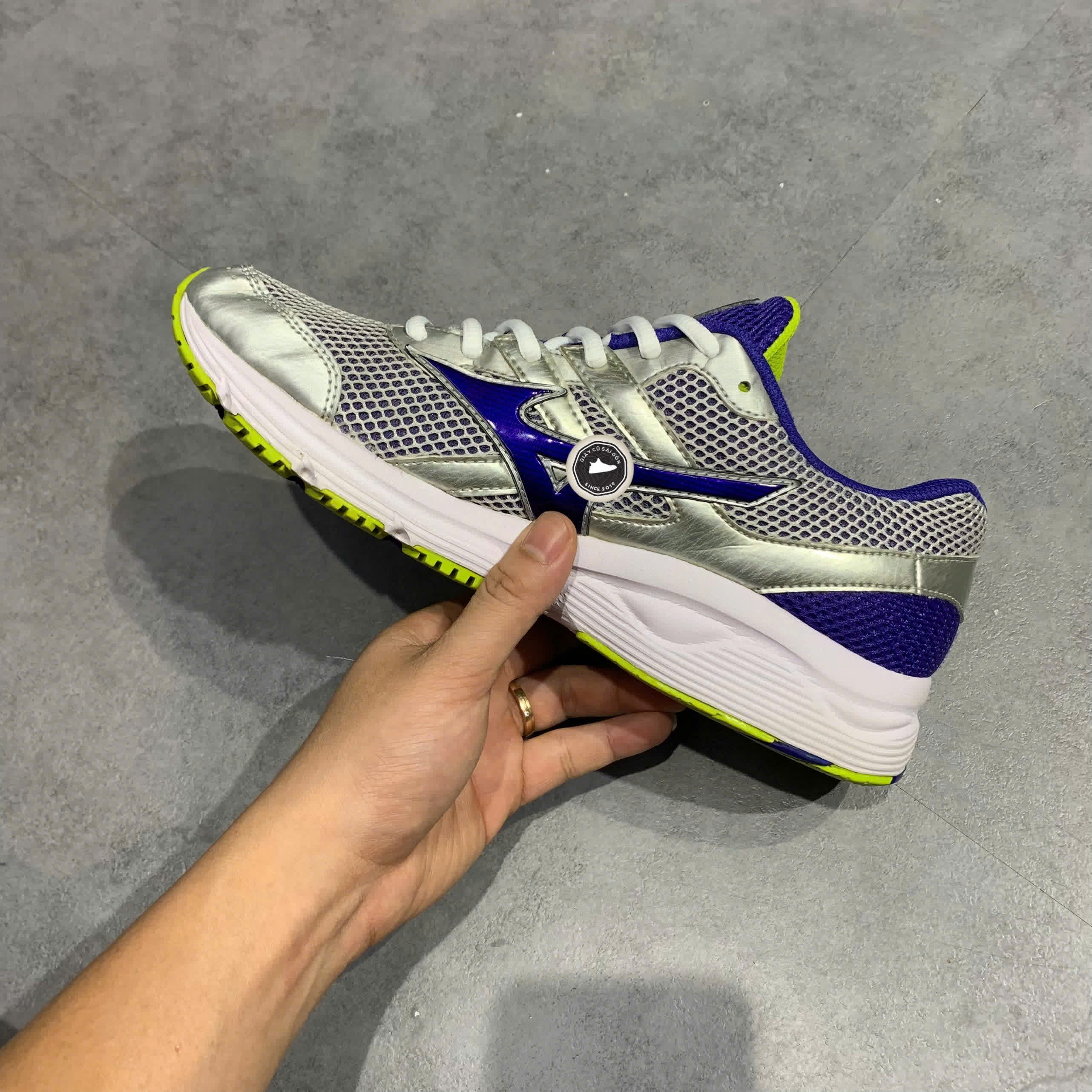 Giày 2hand MIZUNO K1GR160370 SIZE 42 PVN16422