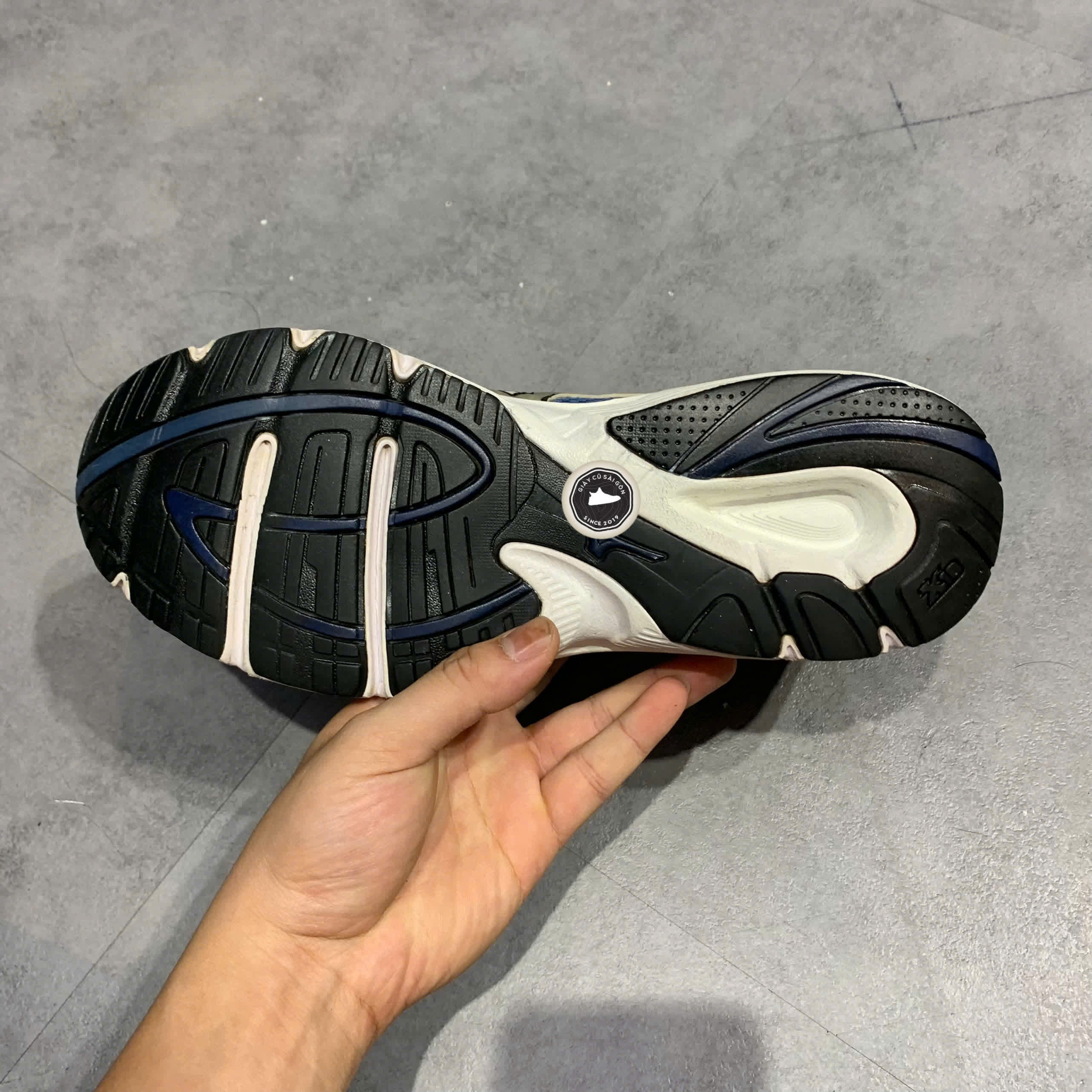 Giày 2hand MIZUNO SIZE 41 pvn16685