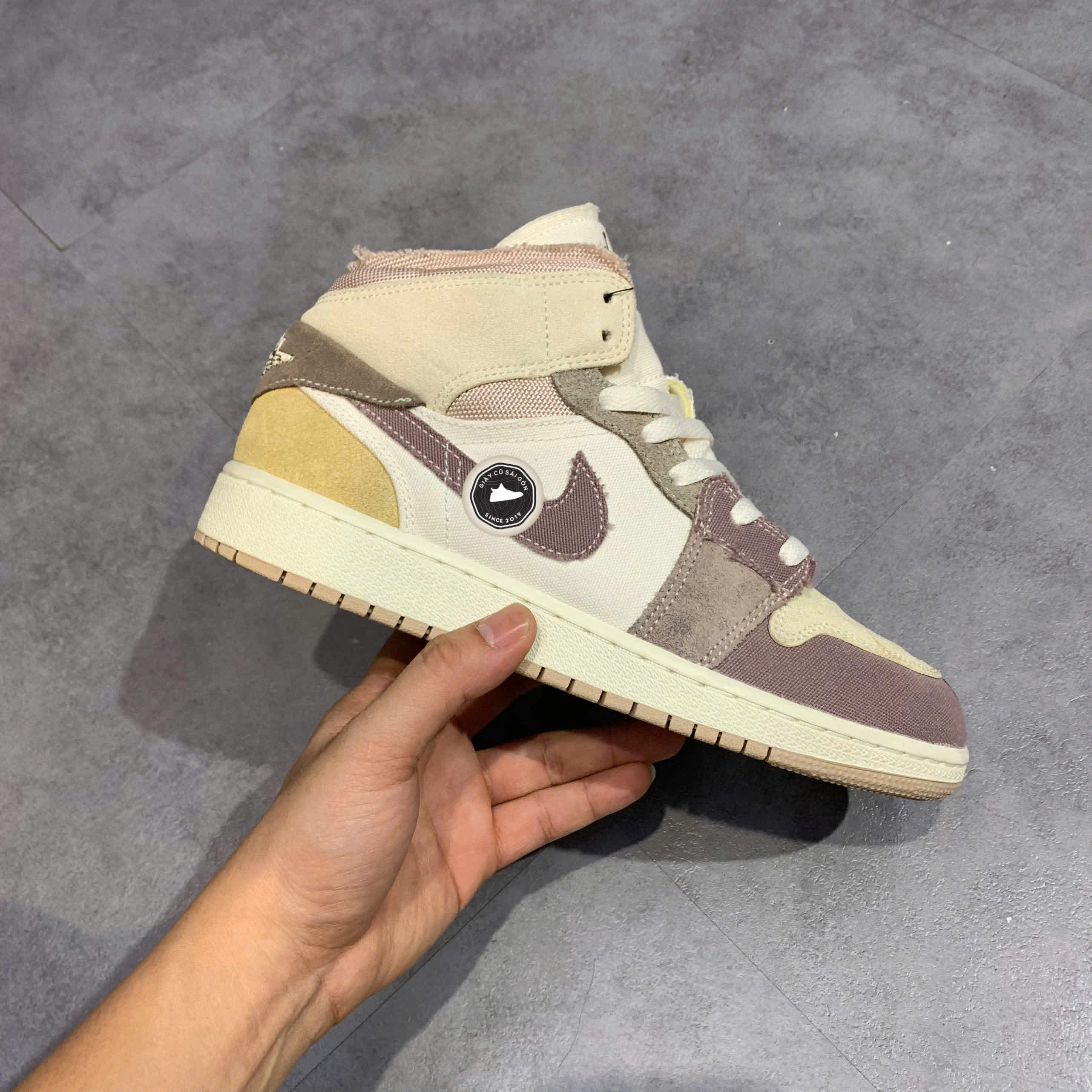 Giày 2hand Air Jordan 1 Mid SE CRAFT 'Sail' (GS) DZ4466-102 SIZE 39 PVN17001