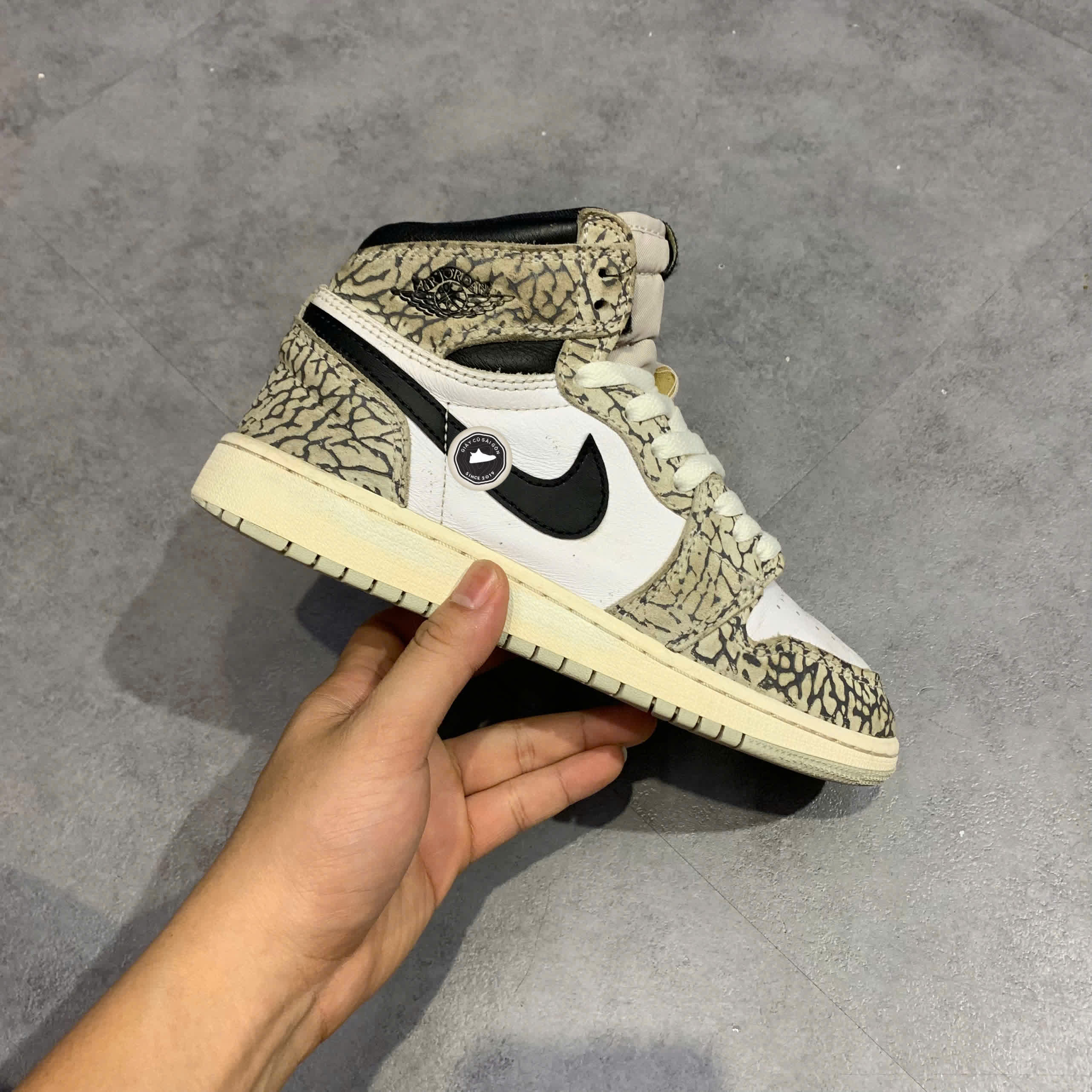 Giày 2hand Air Jordan Retro High OG 'White Cement' FD1437-052 SIZE pvn17174