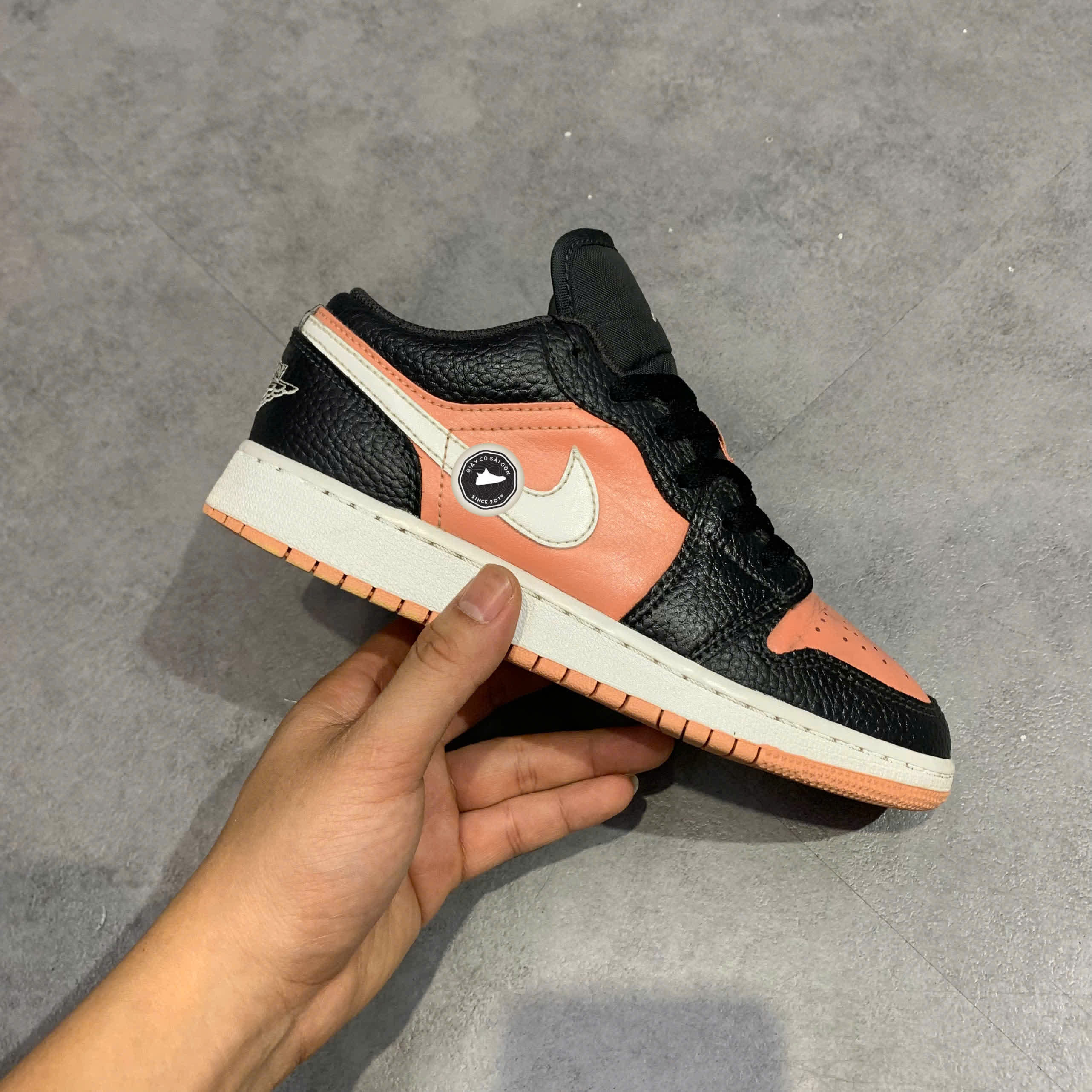 Giày 2hand Air Jordan 1 Low Pink Quartz 554723-016 SIZE 35.5 pvn17149