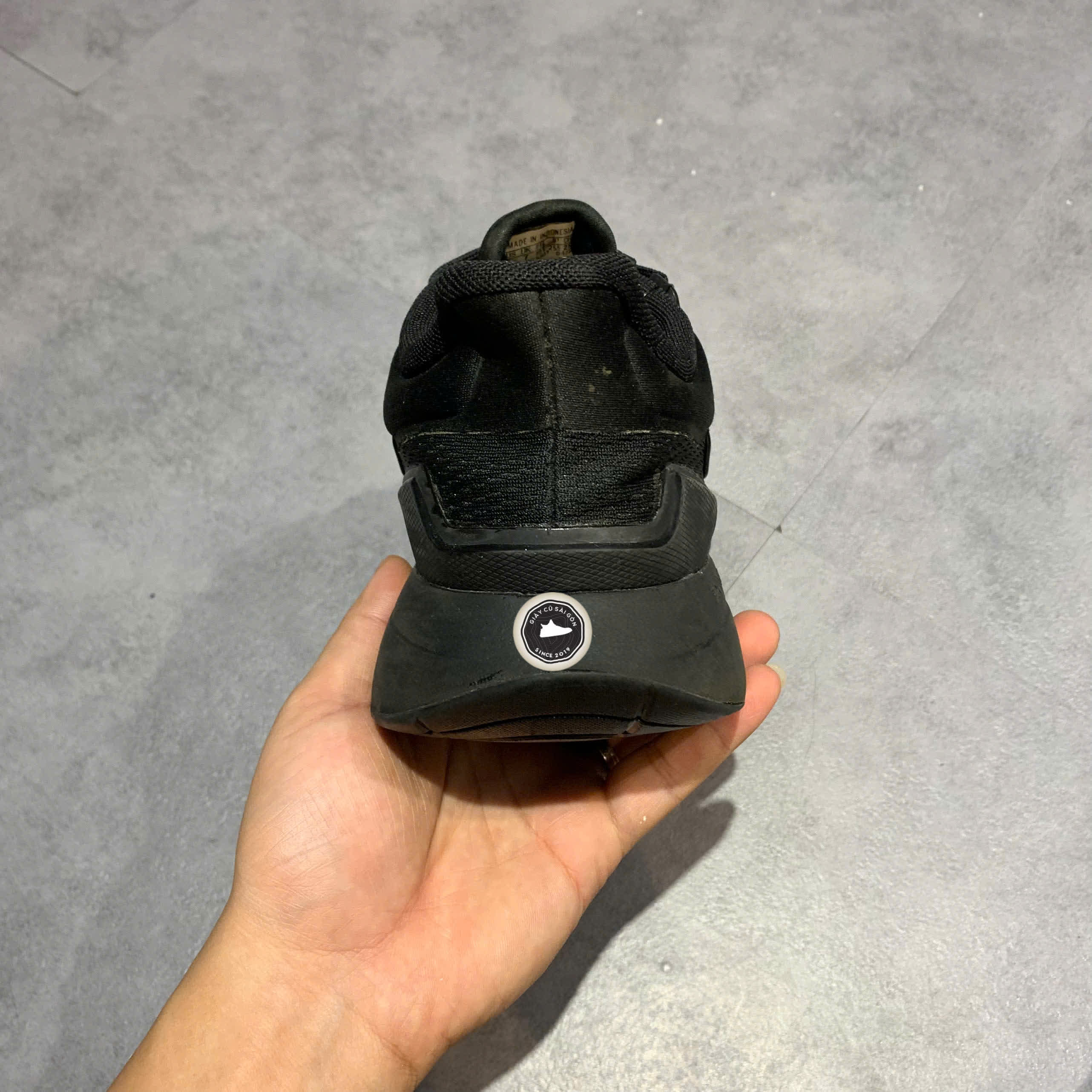 Giày 2hand EQ21 Run 'Black' H00521 SIZE 40 2/3 pvn16839