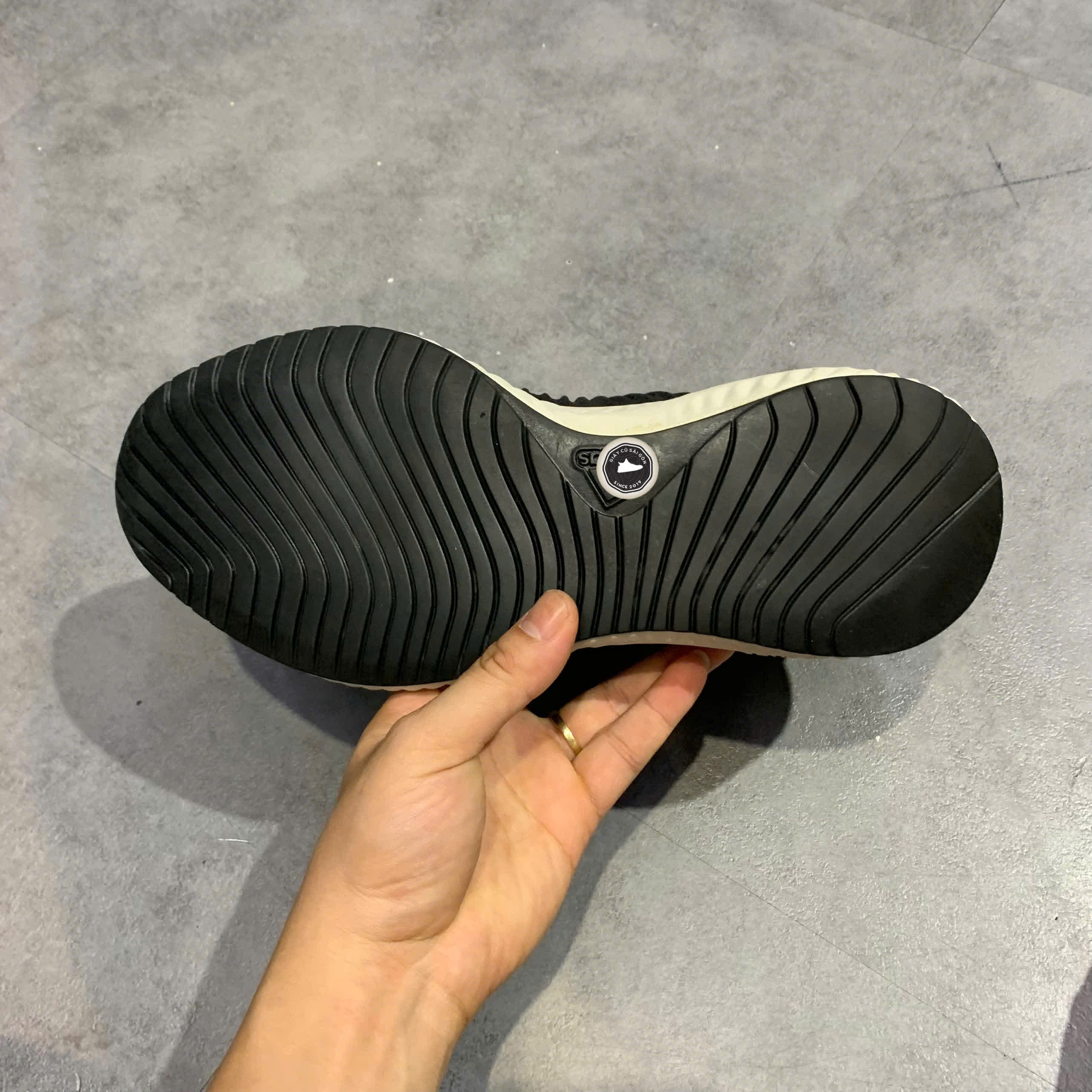 Giày 2hand Alphabounce+ Run EM 'Black Real Gold' G54125 SIZE 41 1/3 pvn16846