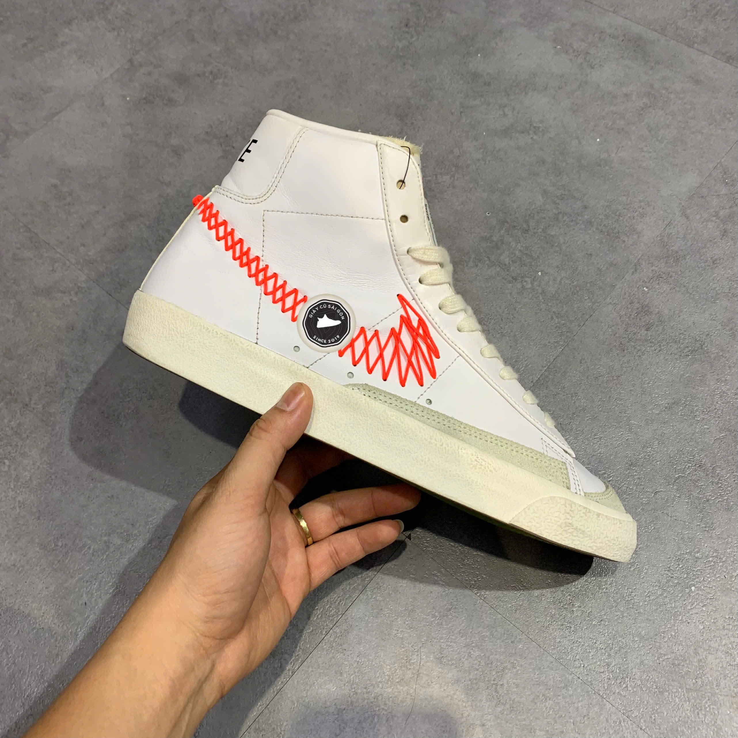 Giày 2hand BLAZER MID 77 VINTAGE DOUBLE ZIG ZAG STITCHED SWOOSH DD8489-161 SIZE 42.5 pvn17107